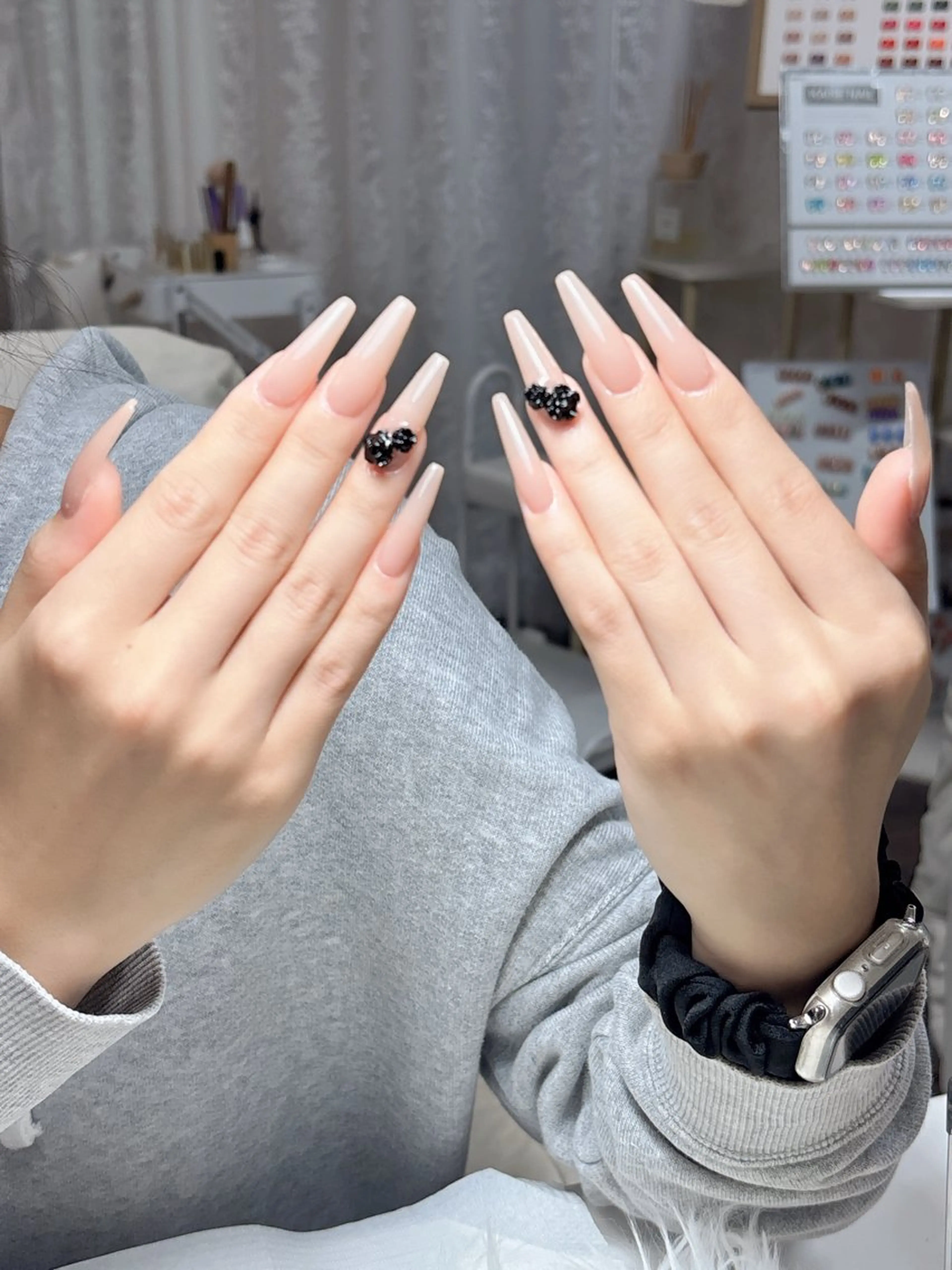 長さ出しワンカラー（2本アート）💖オフ無しの写真