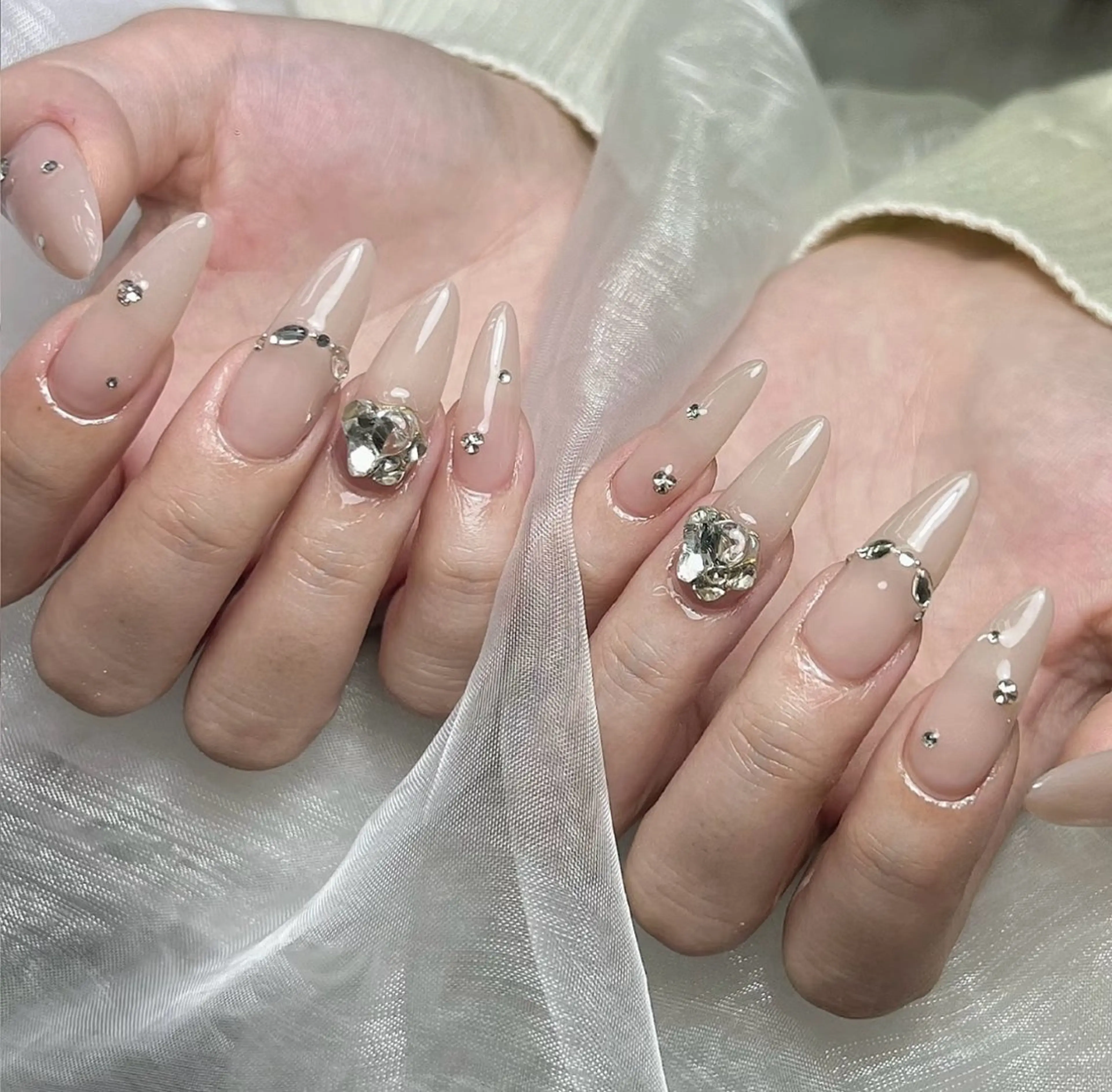 ネイル アートネイル べっ甲ネイル チークネイル 成人式 長さ出し ハンドネイル ハンドケア For you. Nail Salonのネイルデザイン