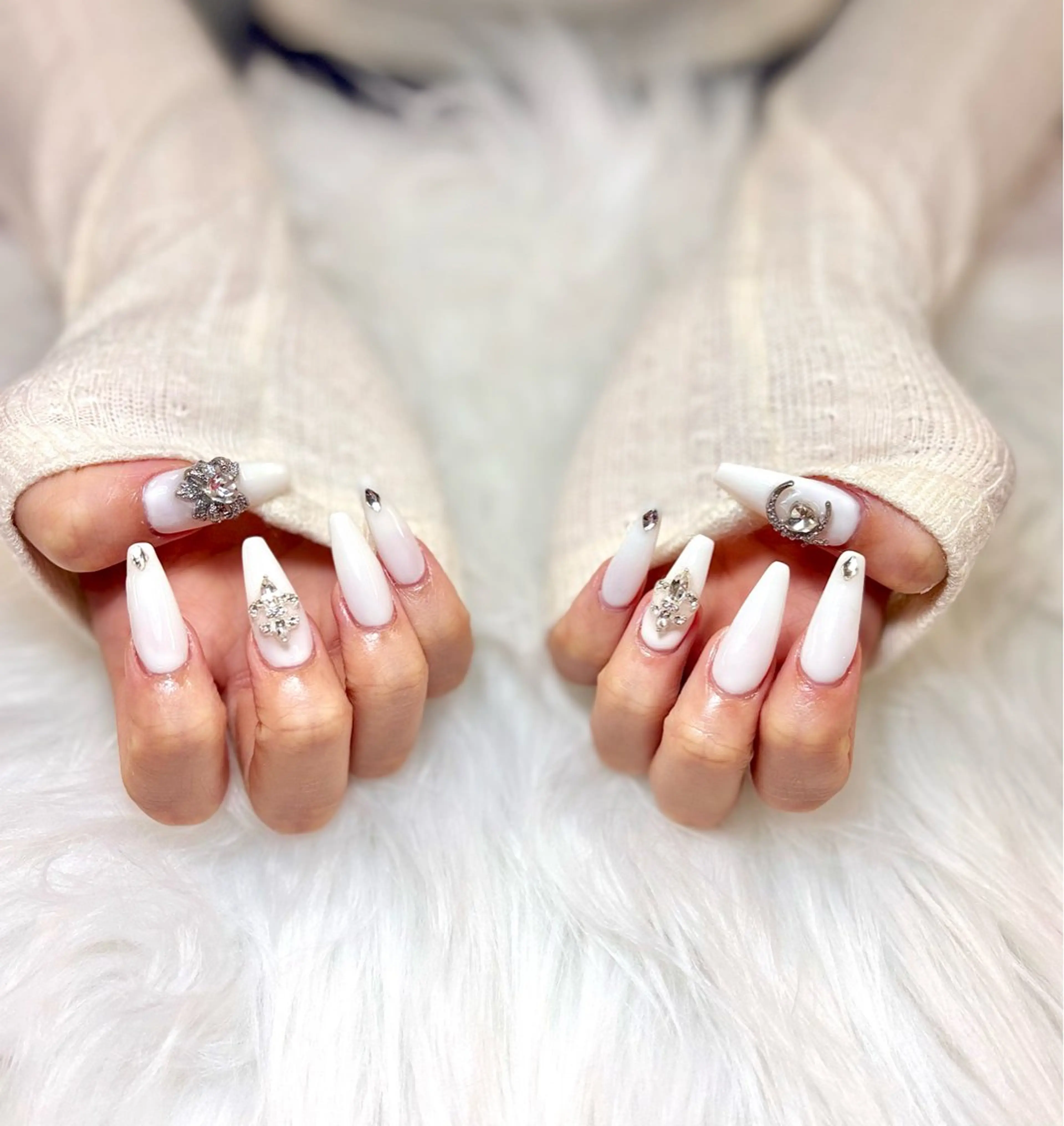 ネイル ハート 韓国ネイル ワンカラーネイル シンプルネイル 夏ネイル ゆ いのネイルデザイン