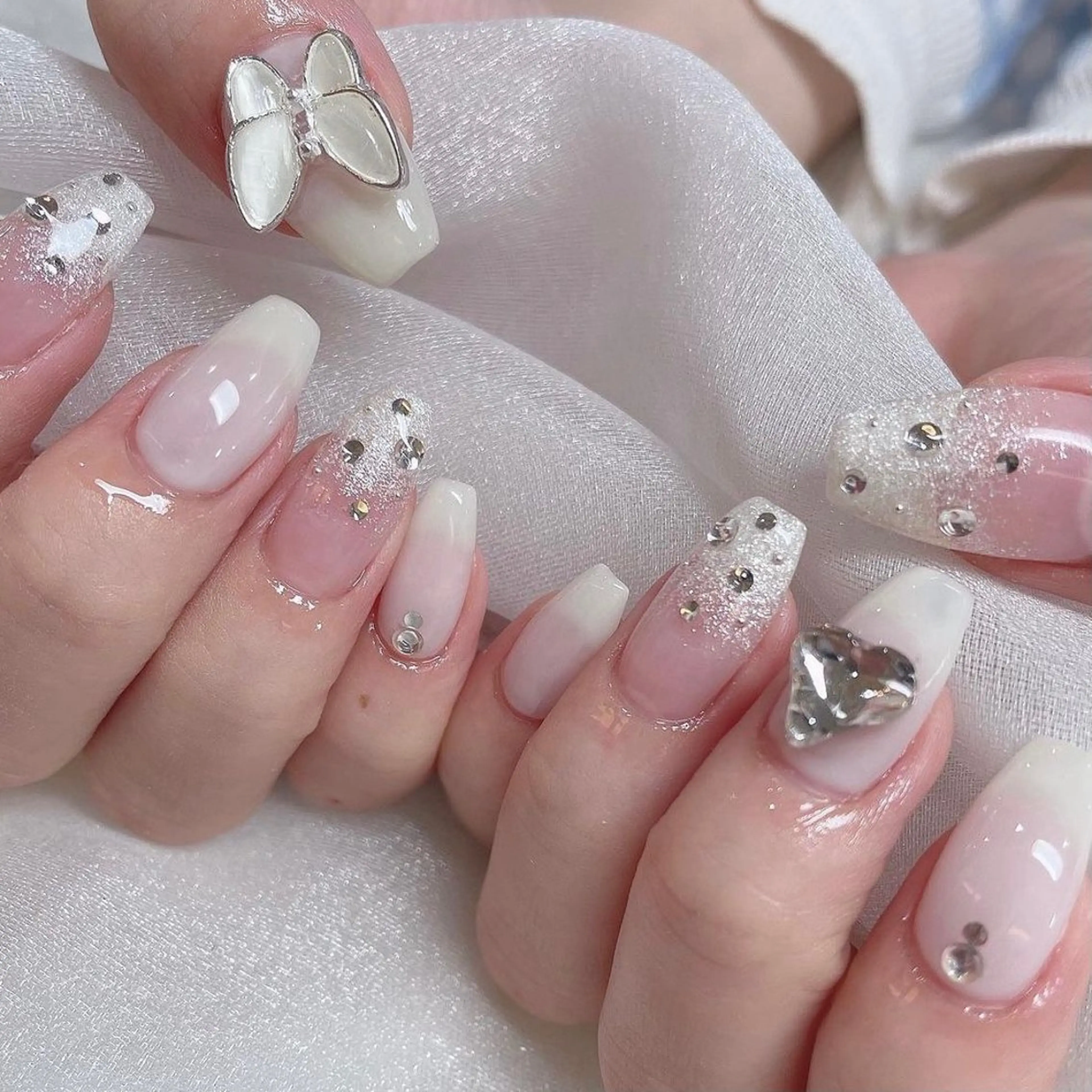 ネイル ハンドネイル Trend Nail シルフのネイルデザイン
