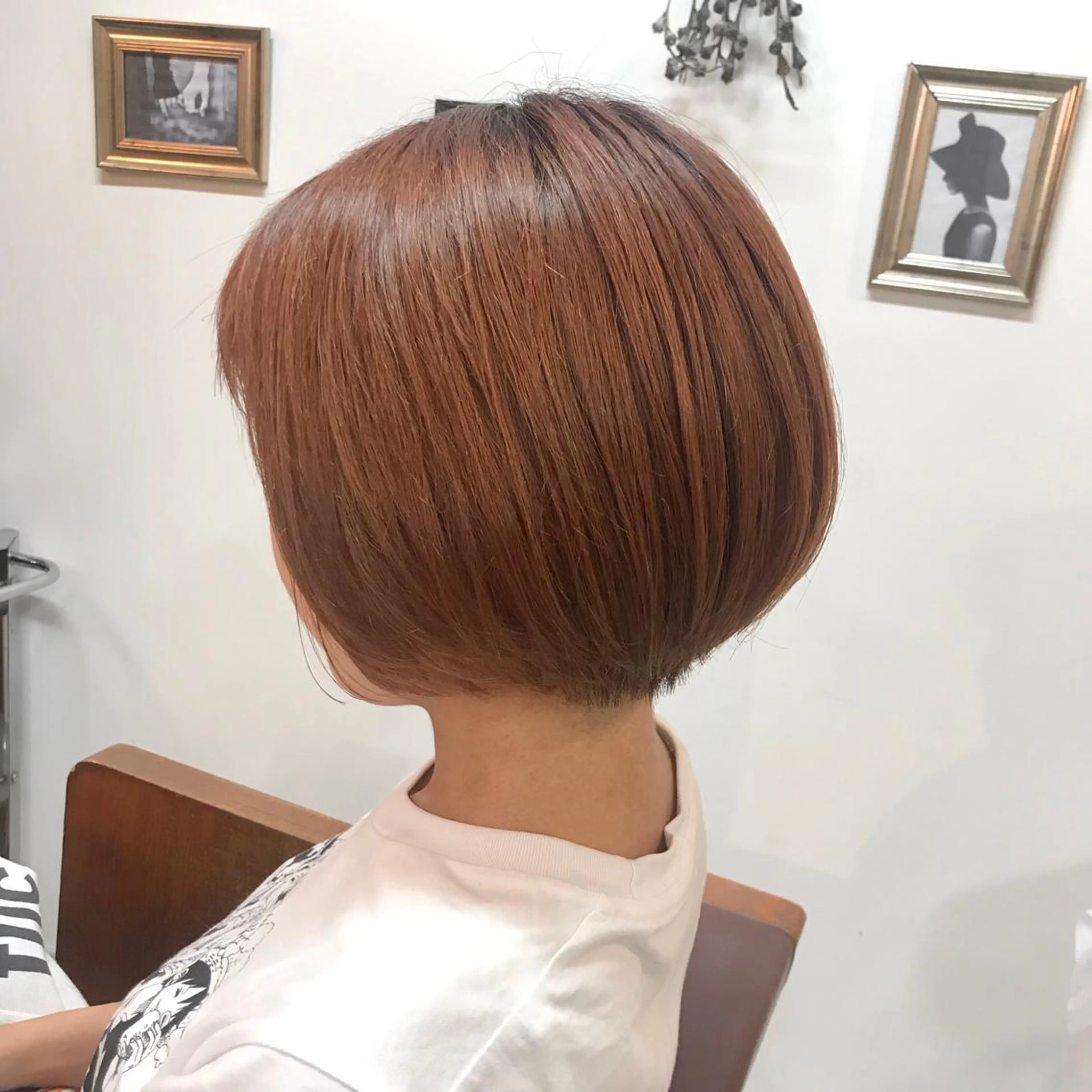 ミディアム ボブ 伸ばしかけ 鈴木 美穂のヘアスタイル