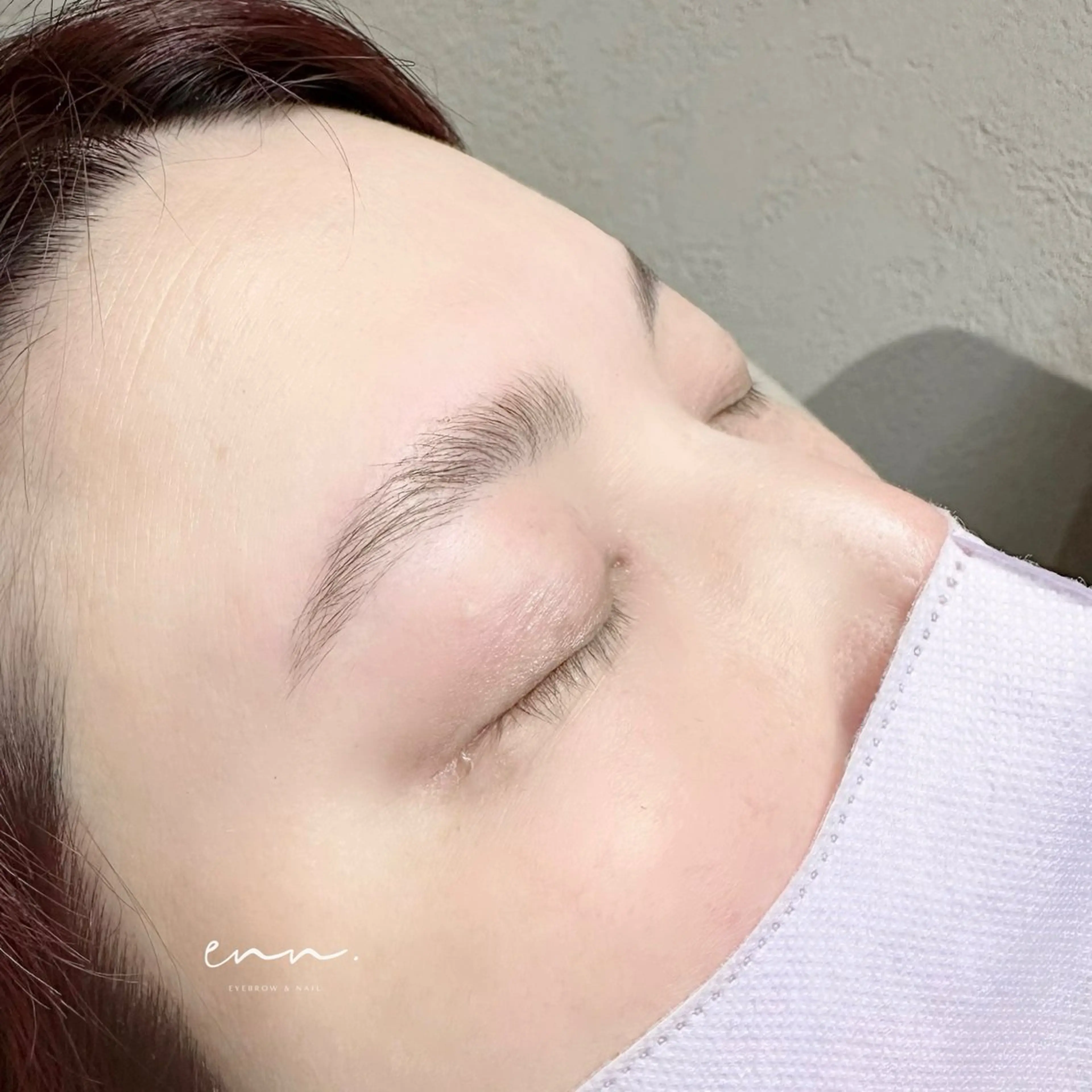 アイブロウ ハリウッドブロウリフト メンズアイブロウ 眉毛ワックス脱毛 ワックス脱毛 その他(アイブロウ) enn.《エンドット》所属・enn. 【眉毛/ネイル】のネイルデザイン