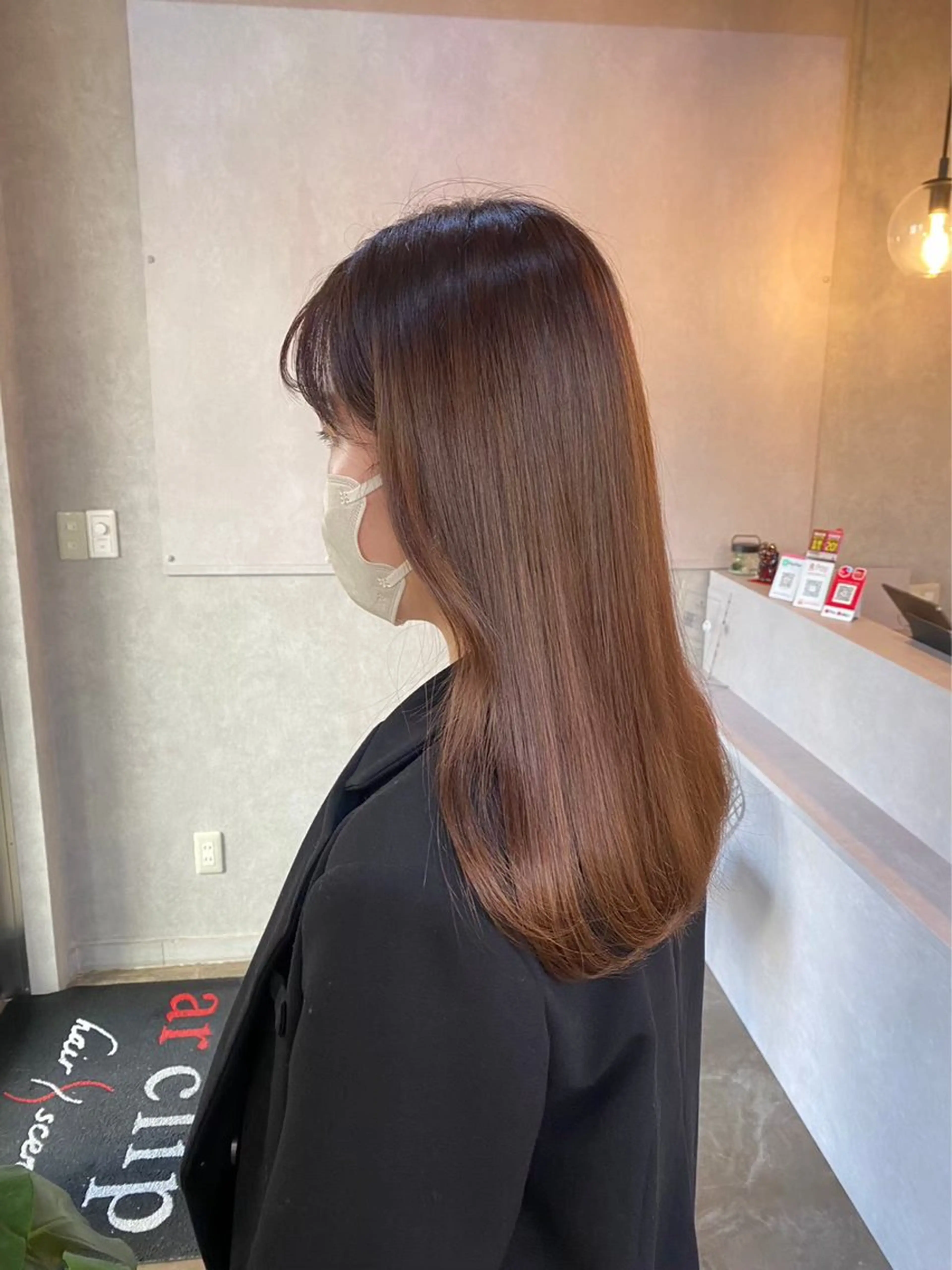 ミディアム ere 代々木公園所属・みほ/ニュアンス/ モード/艶カラーのヘアスタイル