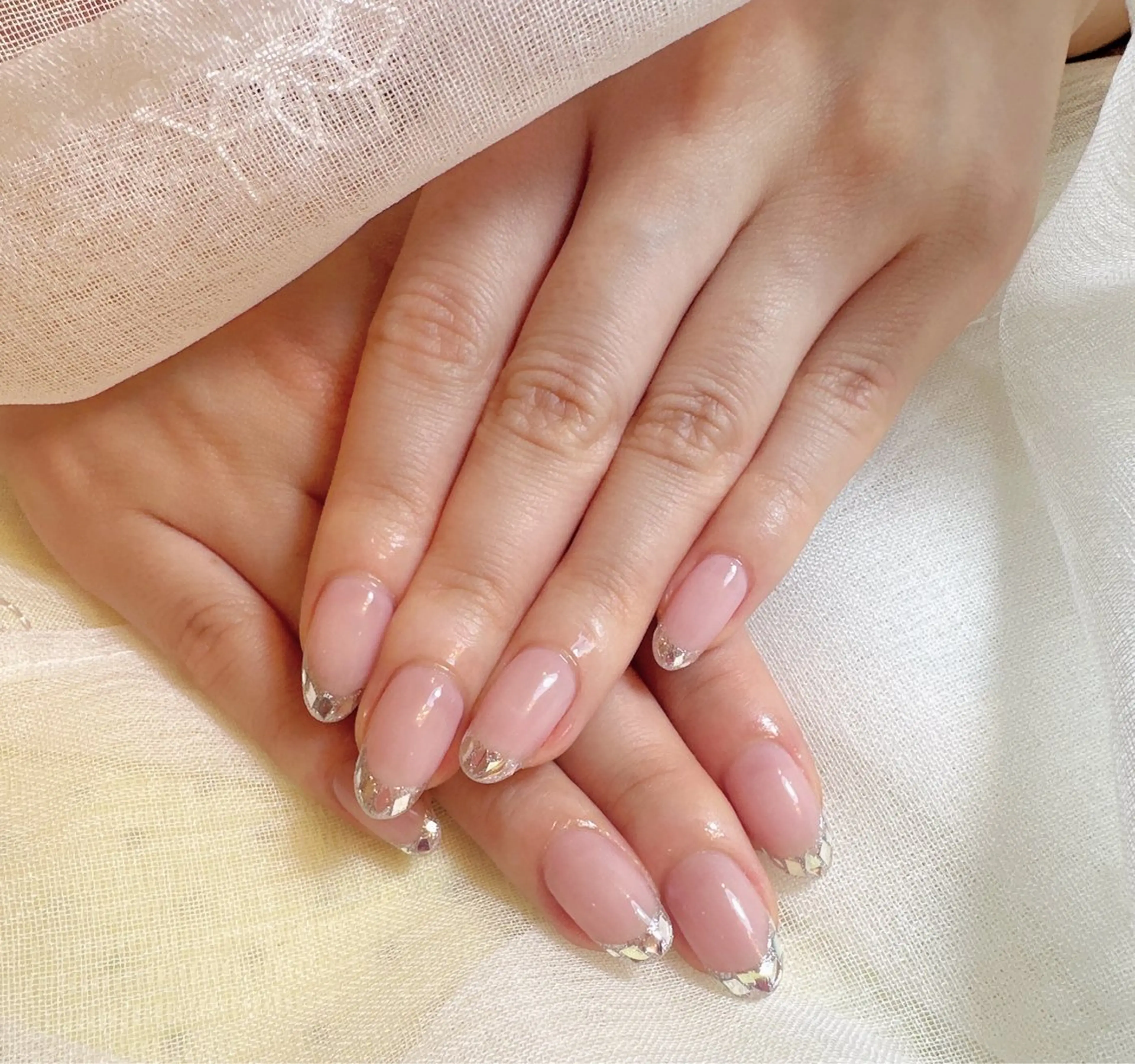 ネイル フレンチネイル ガラスフレンチ 韓国ネイル 春ネイル ワンホンネイル 恵比寿 The Nailのネイルデザイン