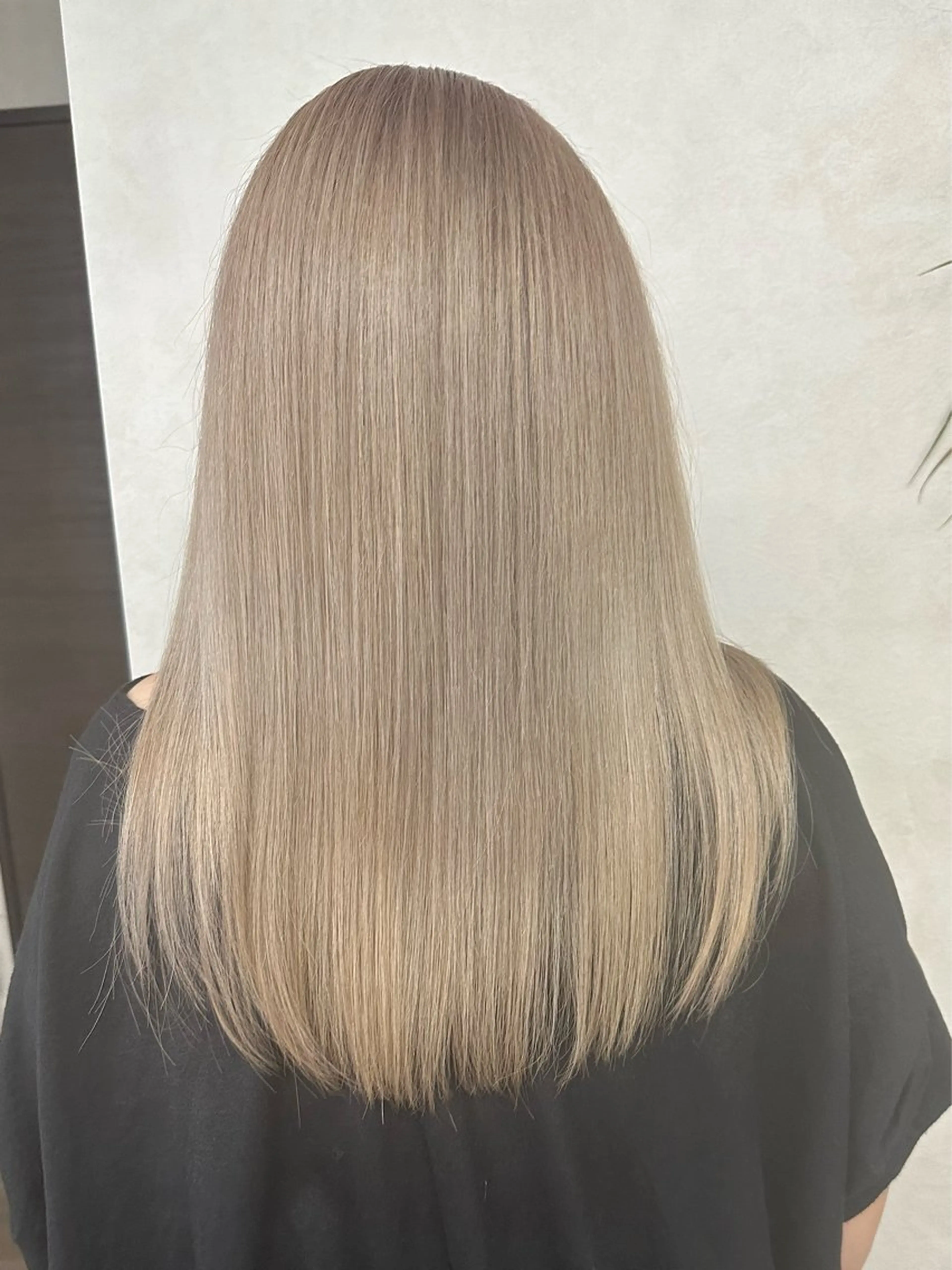 セミロング ハイライト トリートメント カット ヘアカラー SALOWIN横浜suite店所属・🌷かわばた めい🌷のヘアスタイル