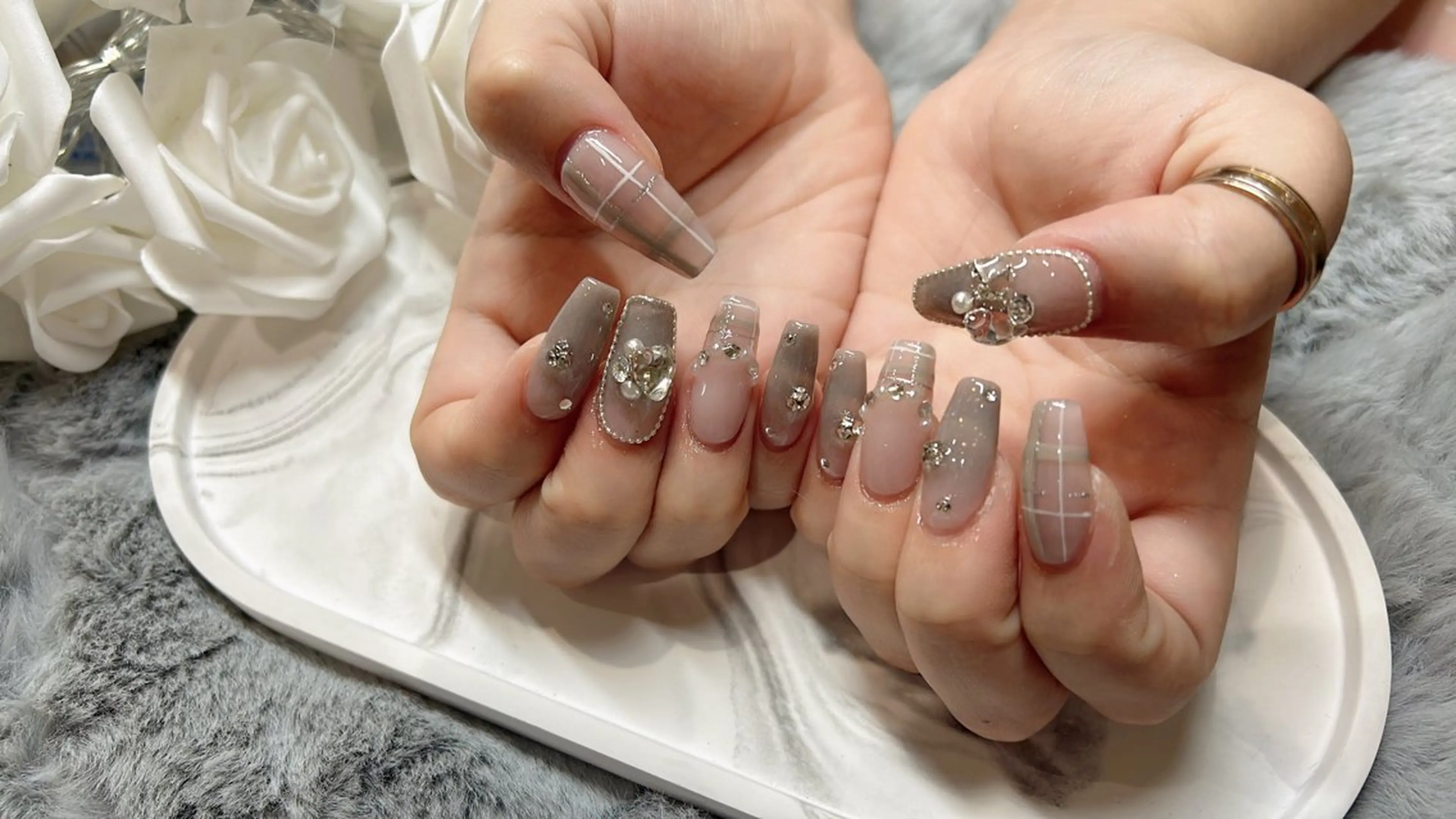 ネイル ハンドネイル 《LB》ラブリエ Nail&eyeのマツエク・マツパデザイン