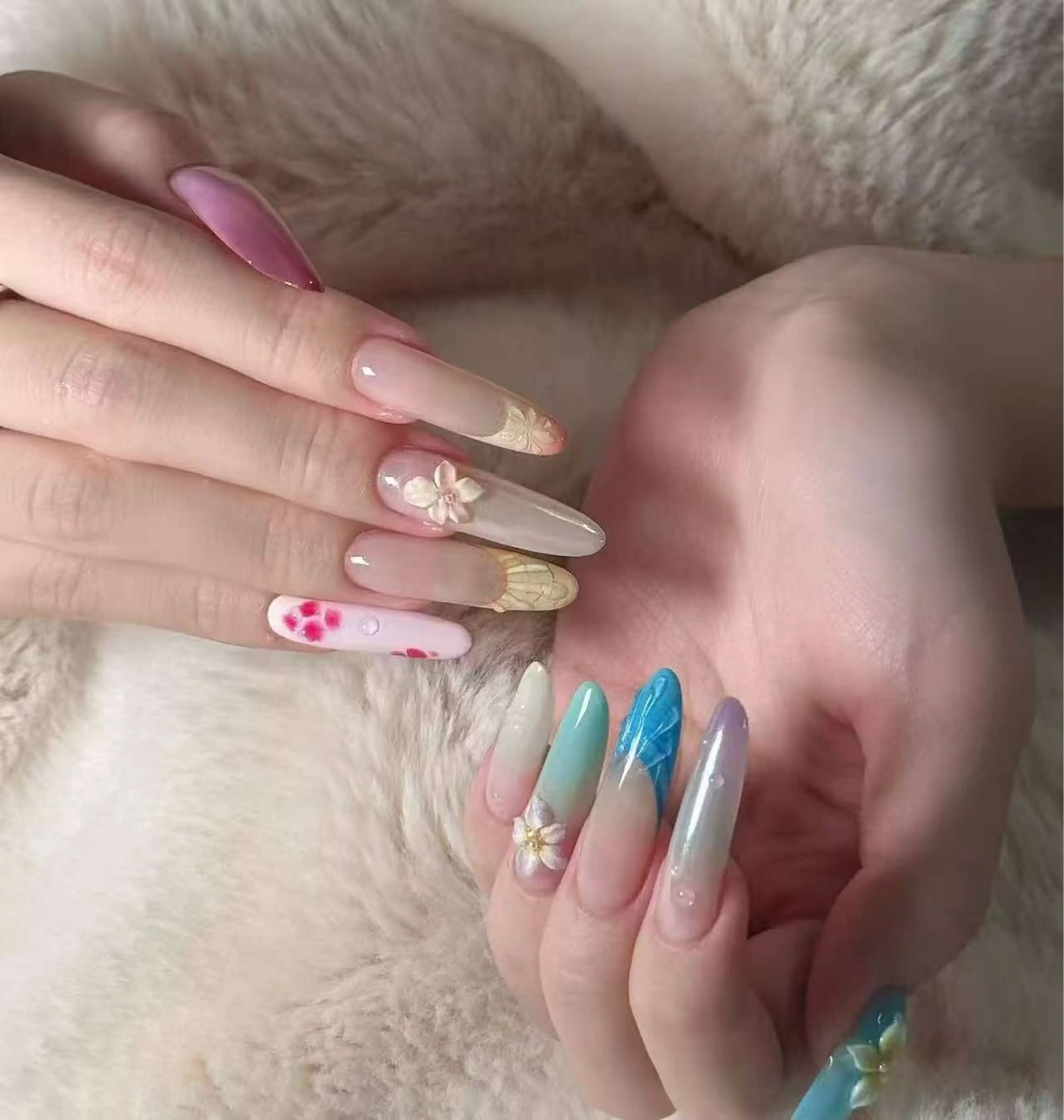 ネイル オーロラネイル フラワーネイル フットネイル フレンチネイル ジェルネイル ハンドネイル 相沢 さやかのネイルデザイン