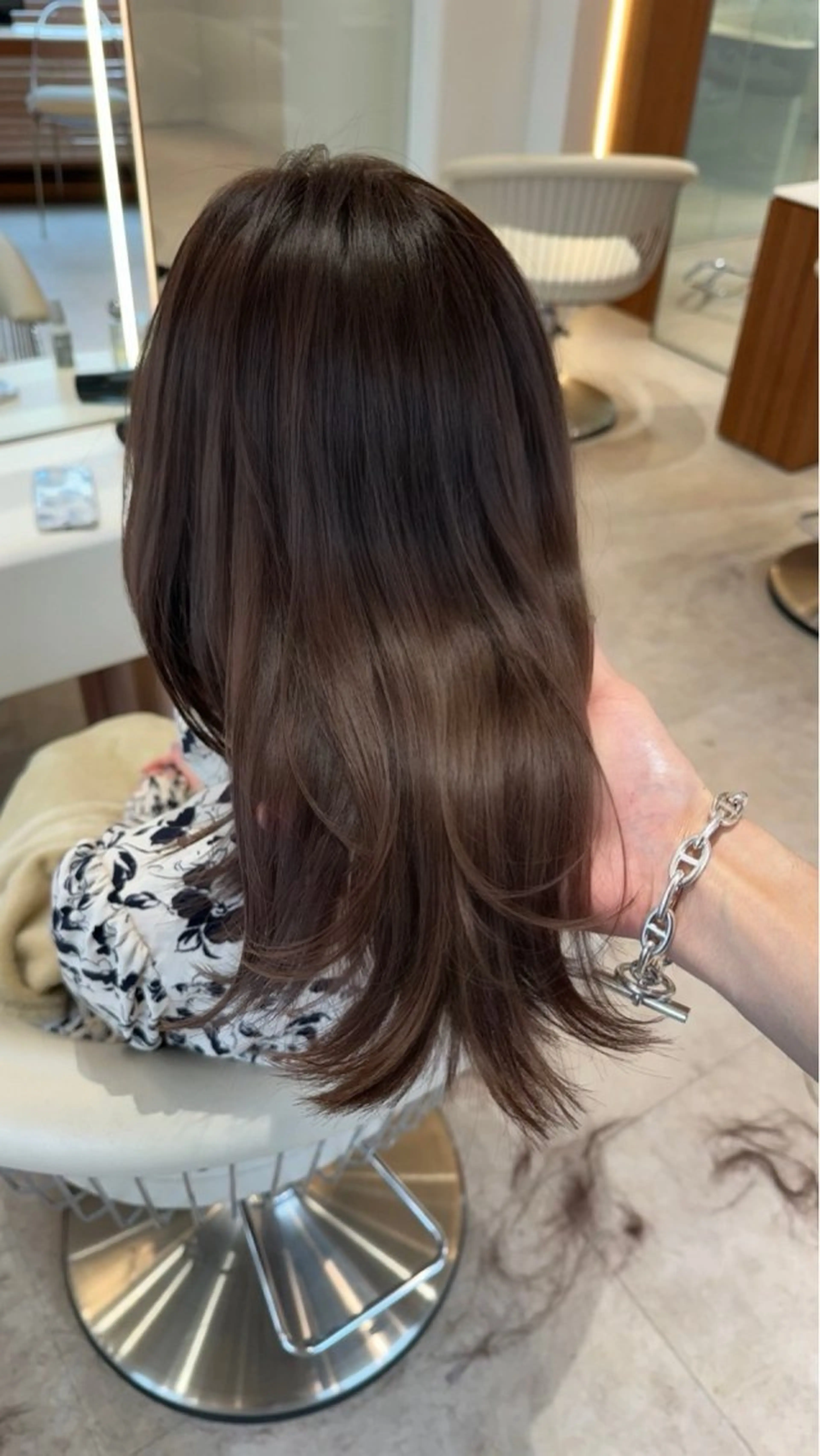 セミロング カラー カット レイヤー/ベージュ ヒヨリ/渋谷のヘアスタイル