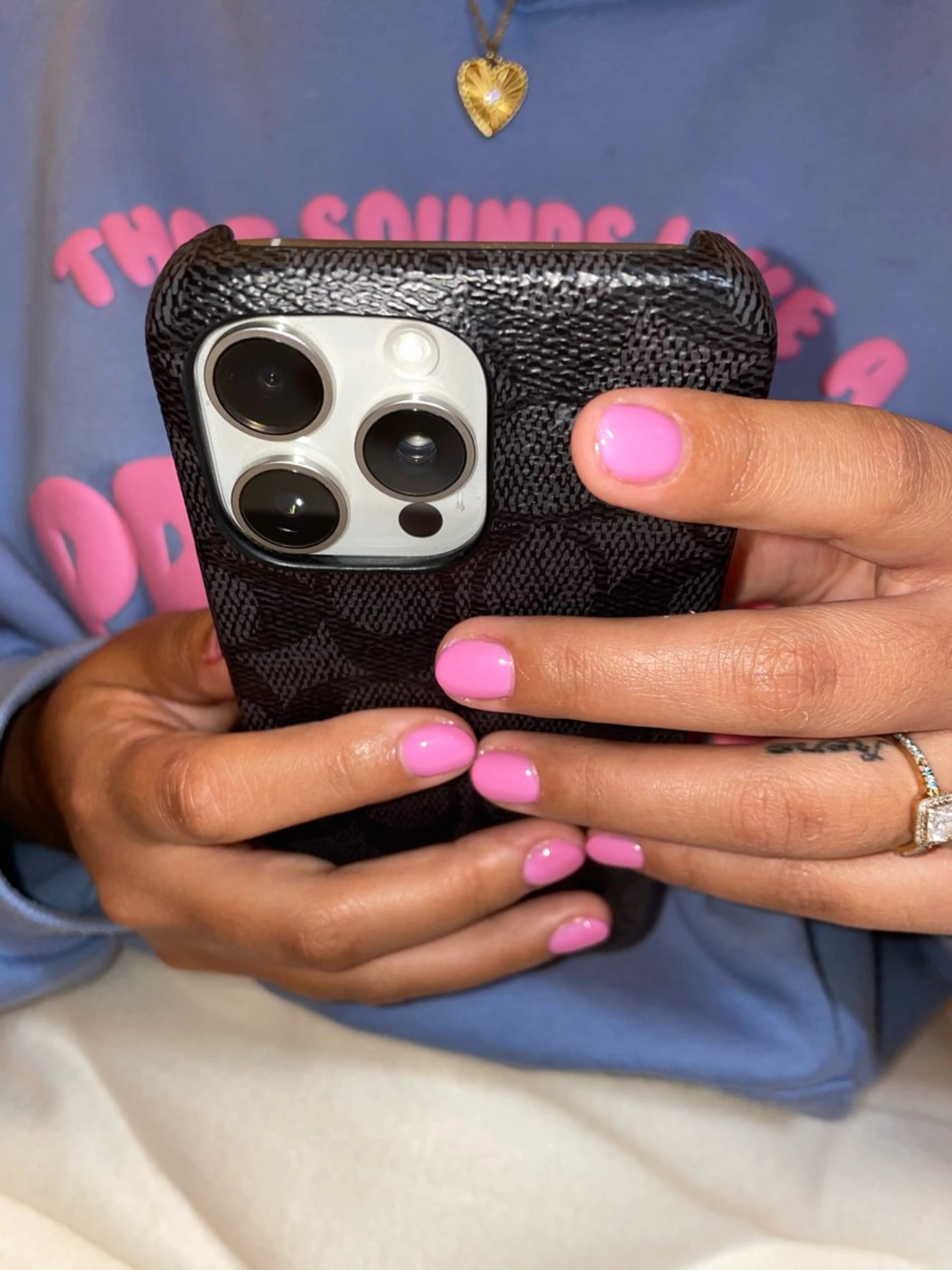 ネイル アートネイル ワンカラーネイル ピンク 春ネイル ハンドネイル ulu🌼 nanaのネイルデザイン