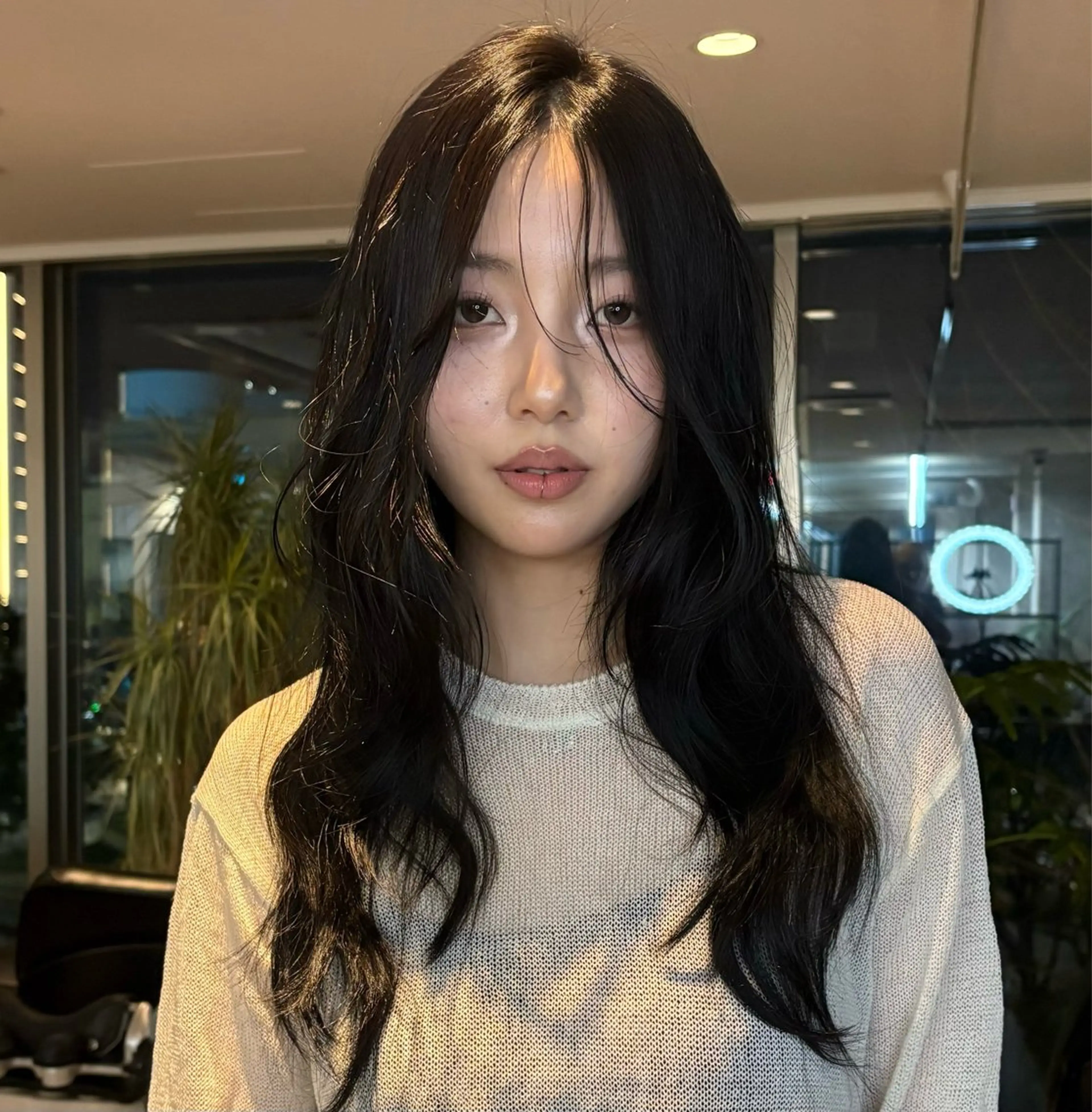 ロング ヘアカラー トリートメント 大下 心渚 /ブリーチ/艶カラーのヘアスタイル