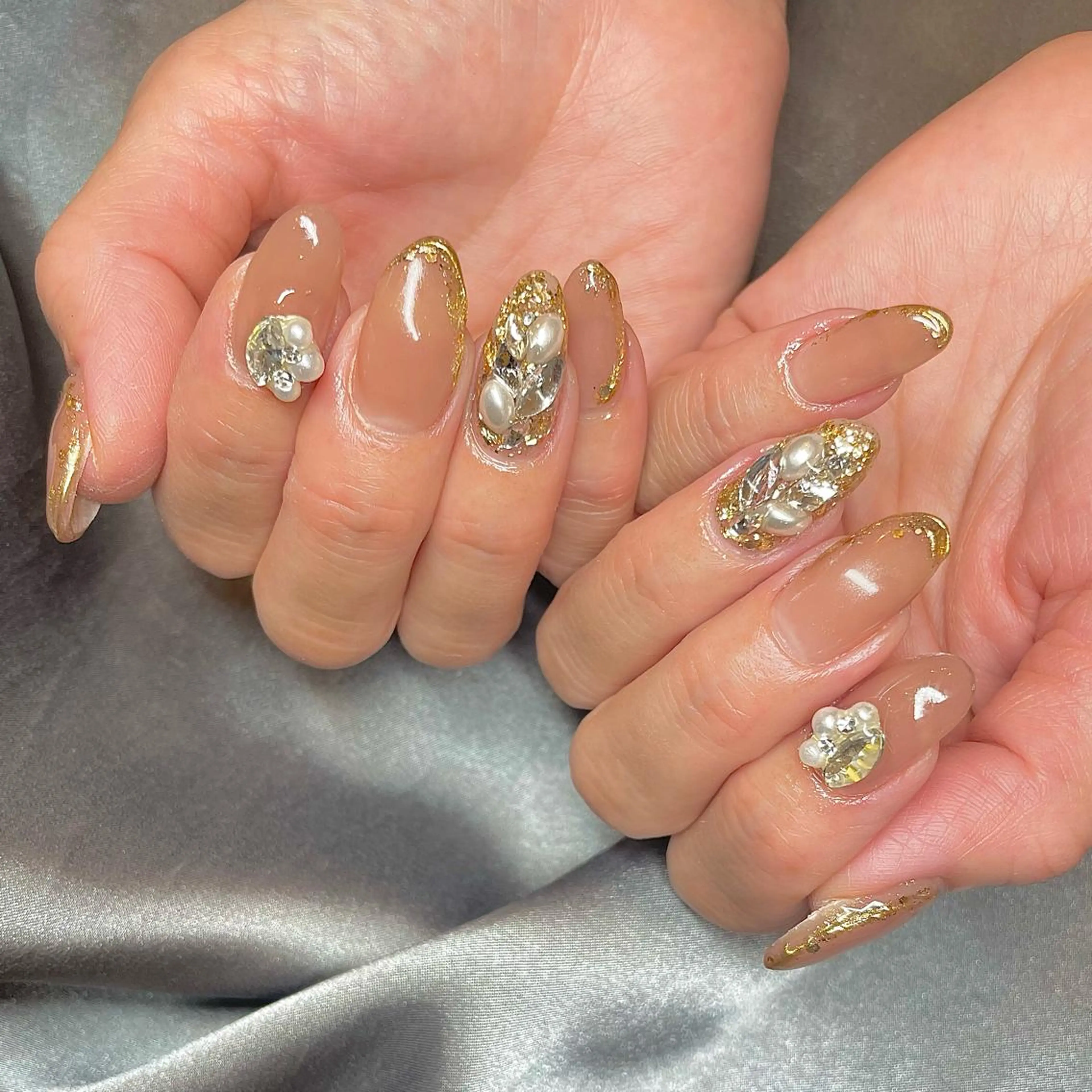 ロング カラー パーマ ヘアアレンジ メンズ キッズ ネイル マツエク・マツパ アイブロウ ベージュカラー シアーベージュ ミラーネイル nail&eye Aoのマツエク・マツパデザイン