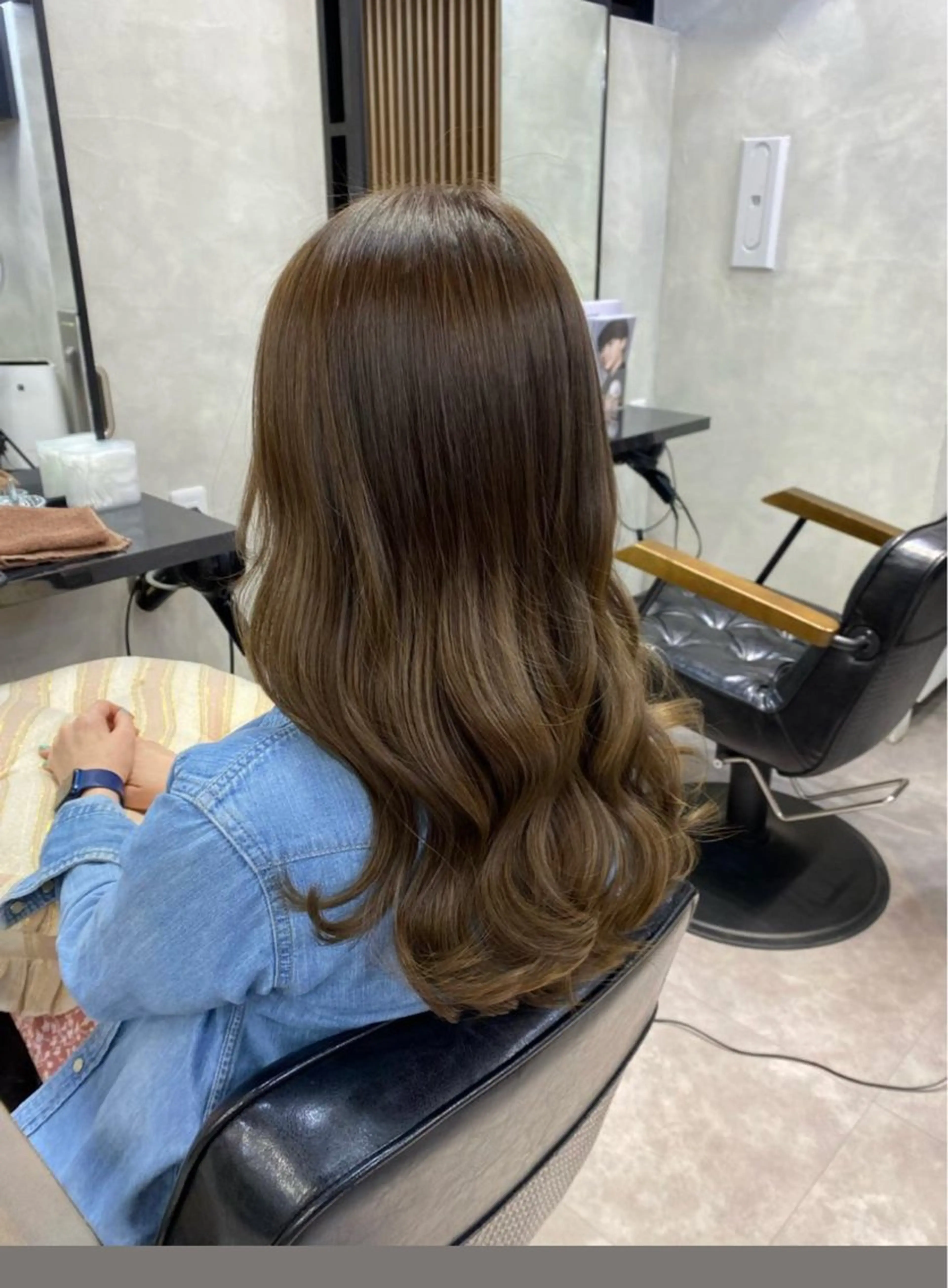 セミロング 濱川響太レディース カットモデルのヘアスタイル