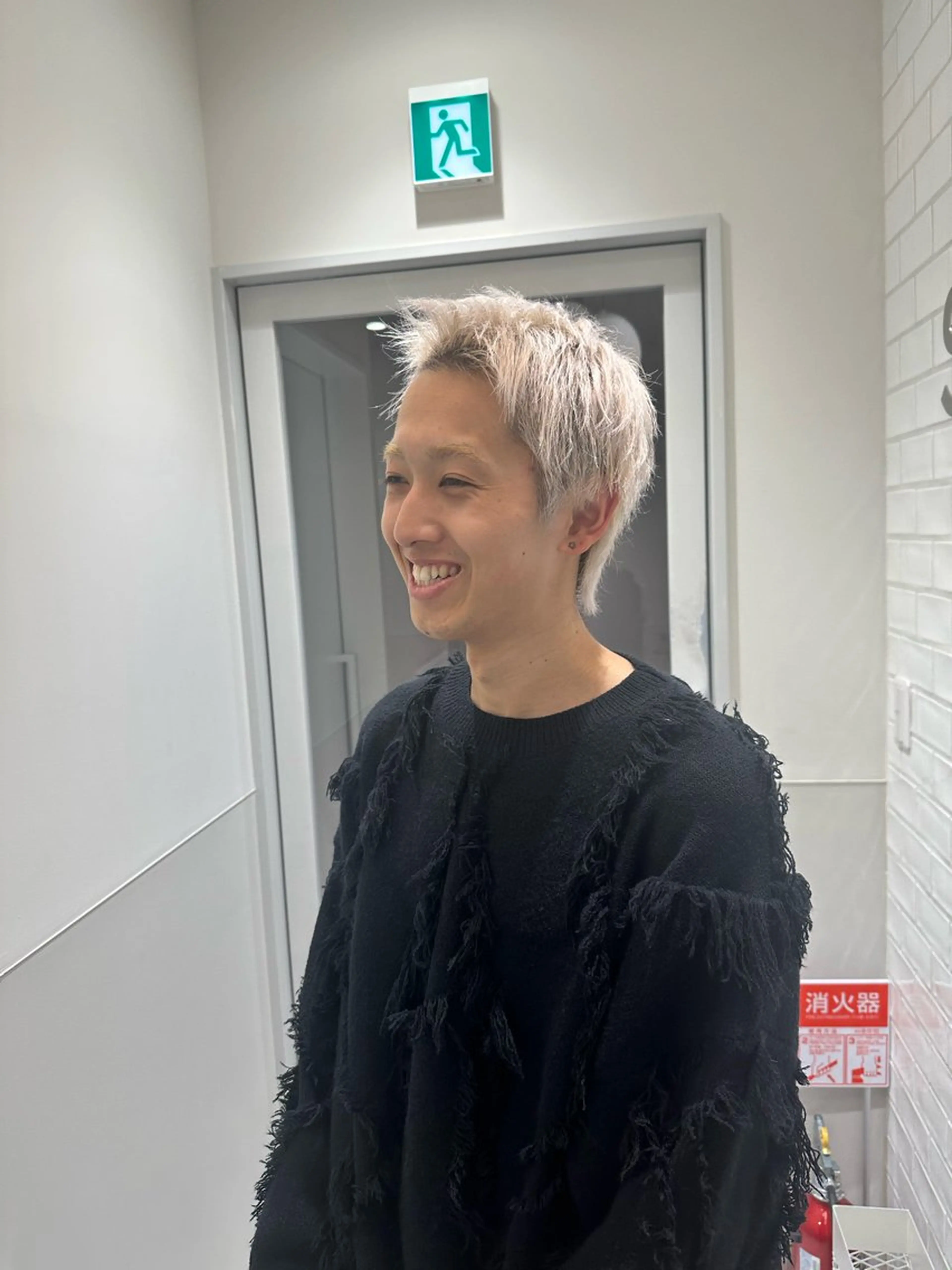 ショート カラー メンズ ヘアカラー トリートメント 鈴木/ミルクティー/ ブリーチ/ボブ/のヘアスタイル