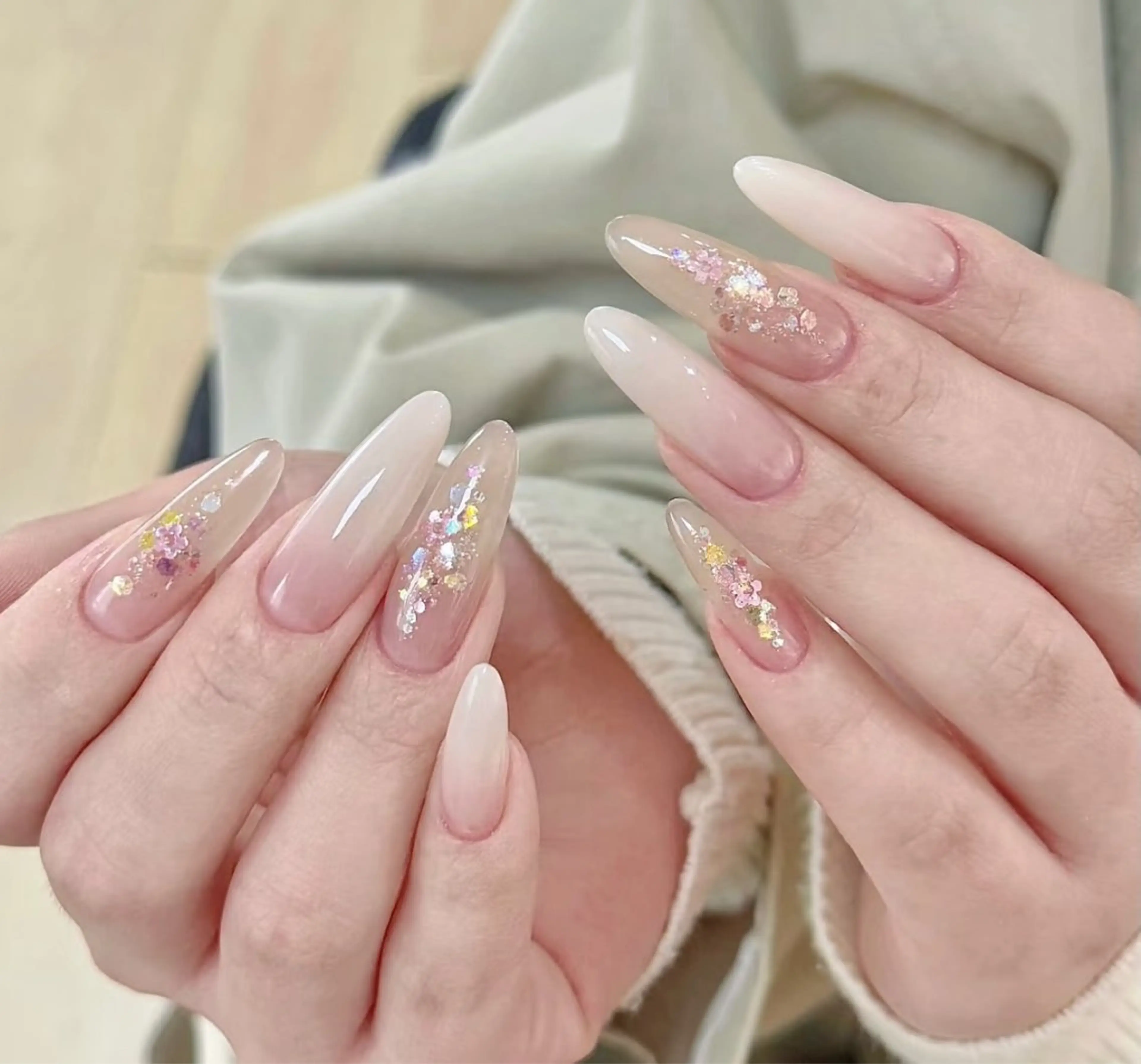 ネイル アートネイル オーロラネイル チークネイル フレンチネイル ガラスフレンチ ハンドネイル 🎀🎀YooLi Nail Salonのネイルデザイン