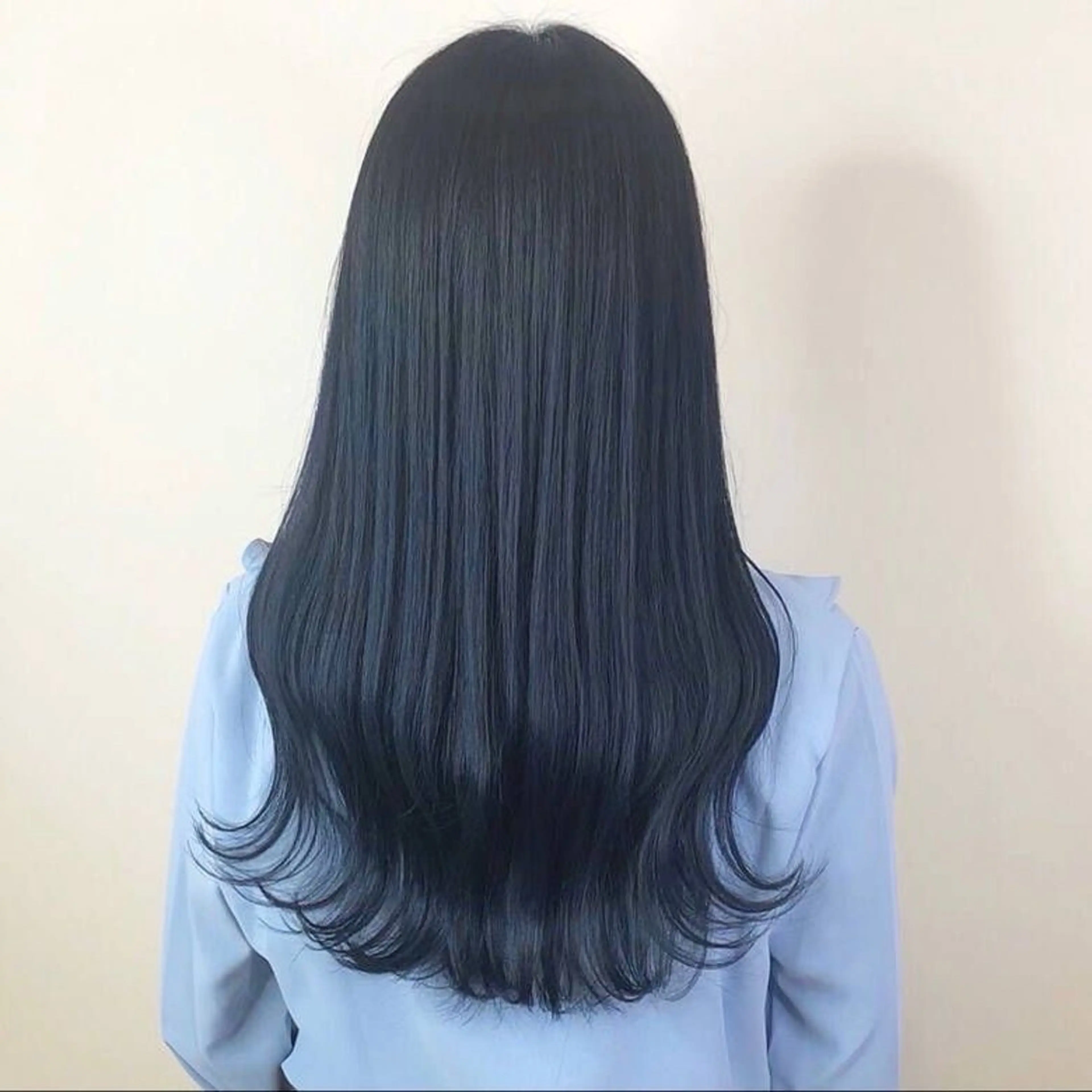 ロング カラー ブリーチ ネイビーカラー 亜海 /レディースパーマのヘアスタイル