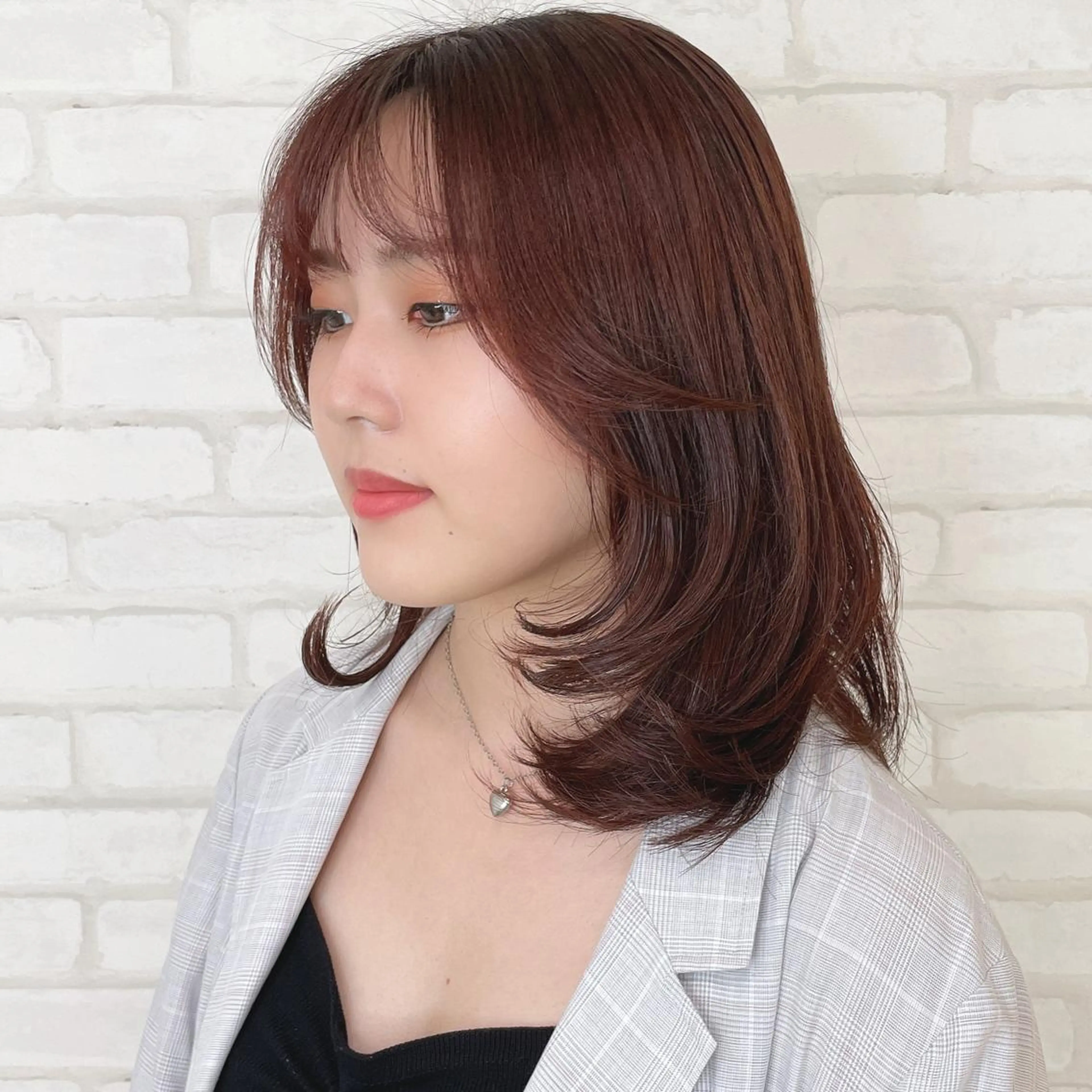 ミディアム カラー abilita AZUSAのヘアスタイル