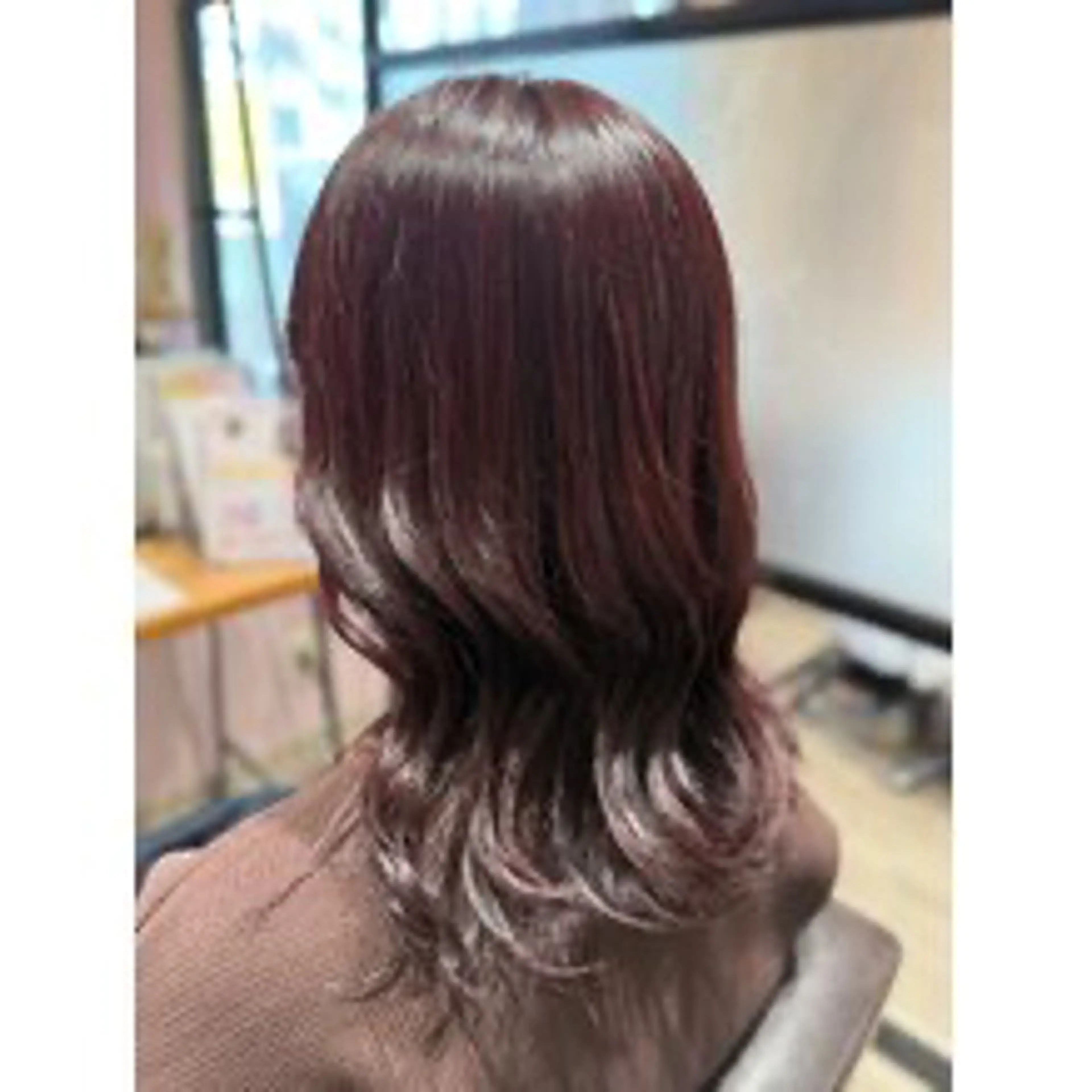 カラー 梶 瑞希のヘアスタイル