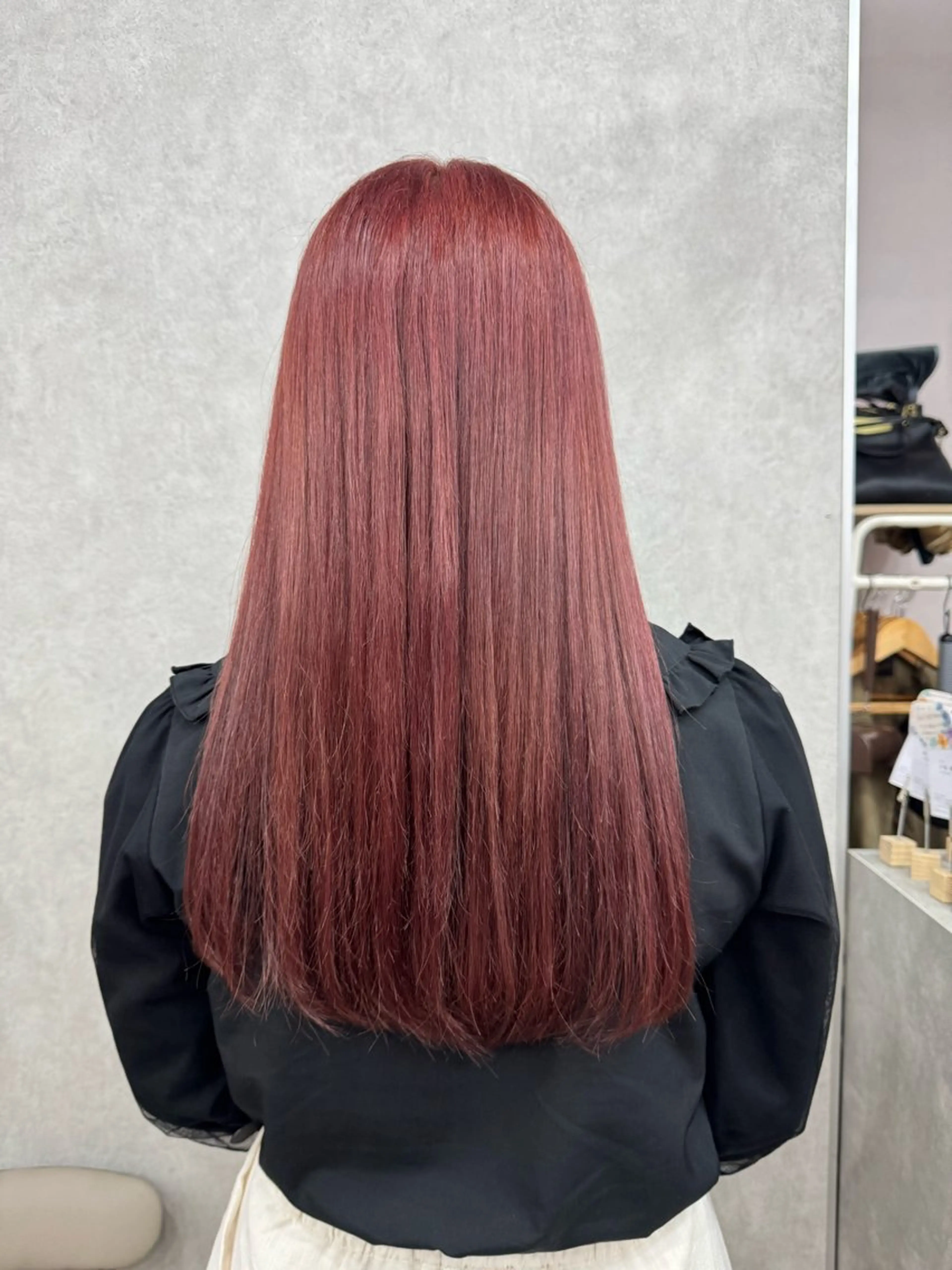 ロング カラー ベージュカラー ブリーチ ピンクカラー ピンクベージュ 🍎暖色カラーで大人 可愛く🍒齋藤すみれのヘアスタイル