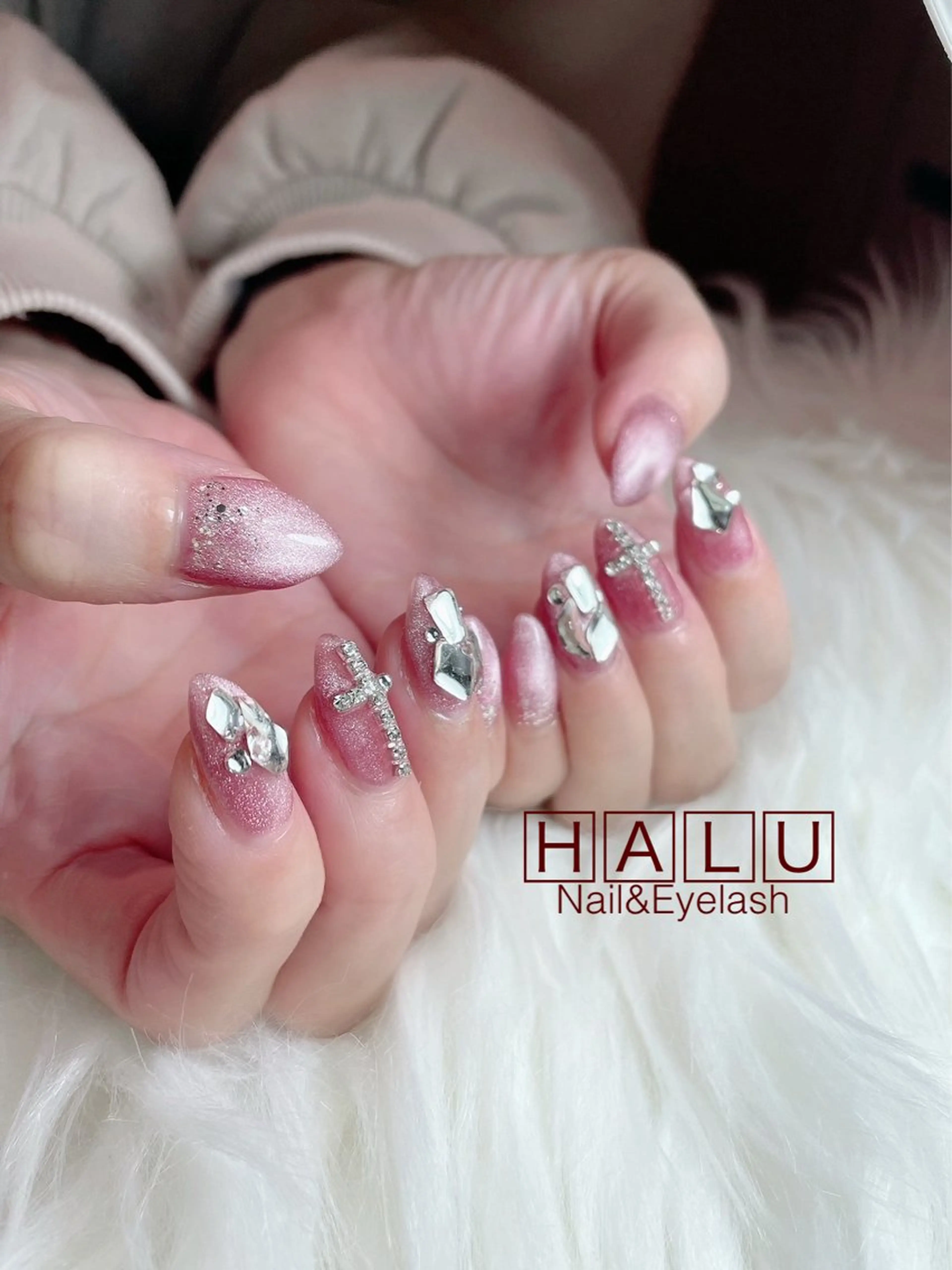 ネイル キラキラネイル HALU ハルのネイルデザイン