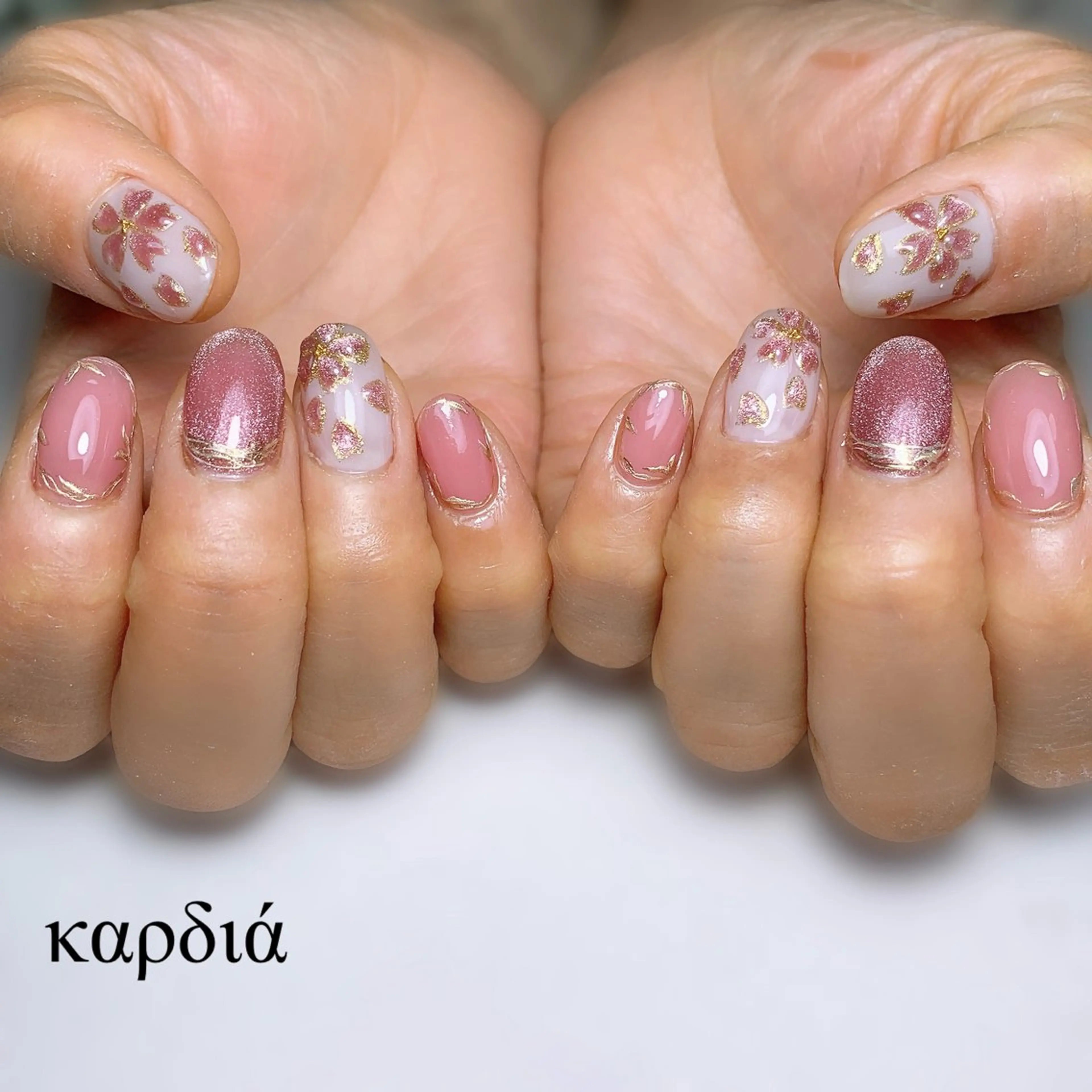 ネイル ハンドネイル καρδιά -ｶﾙﾃﾞｨｱ-のネイルデザイン