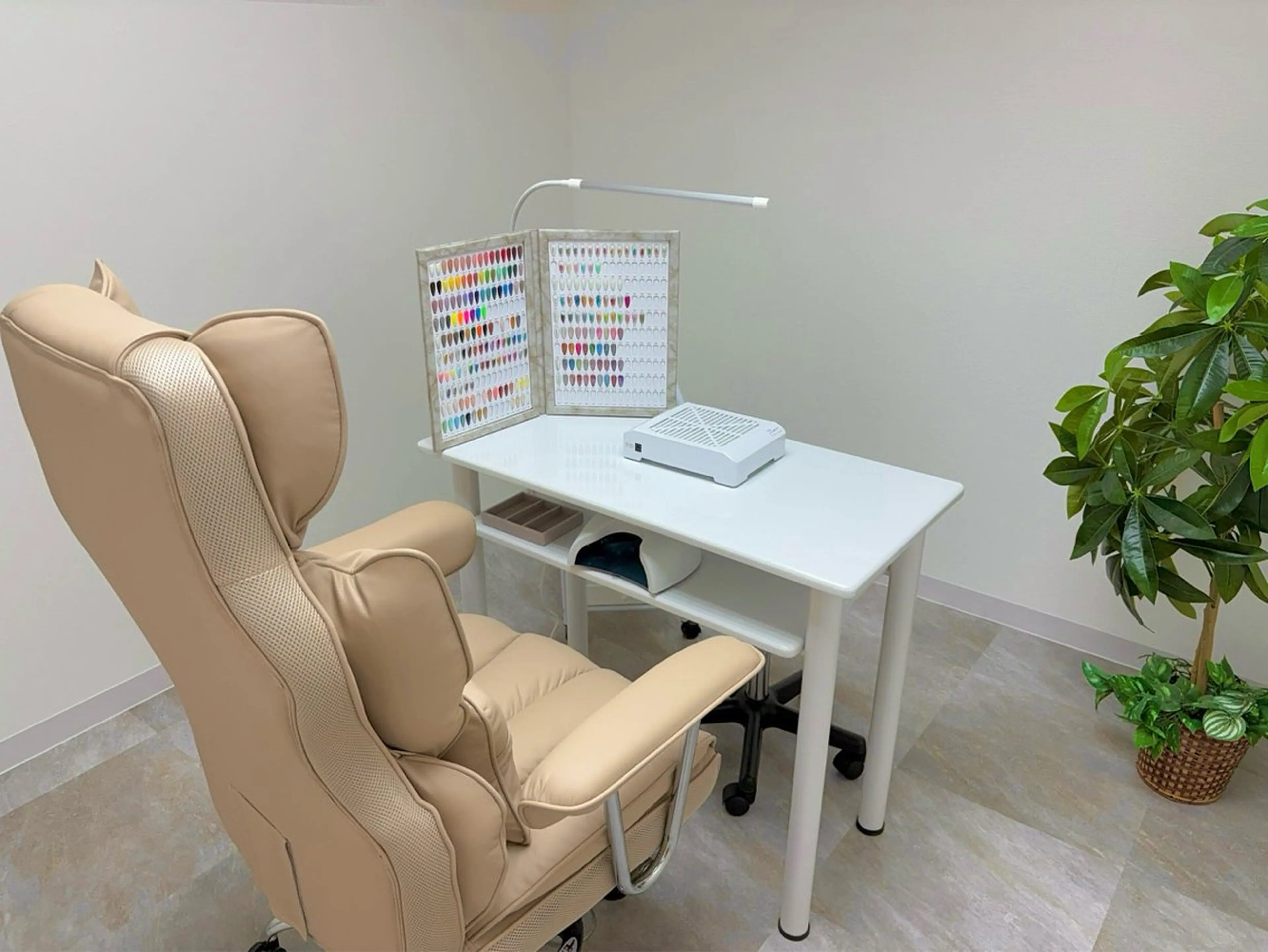 ネイル nail&eyelashsalon atelier fam上本町店所属・アトリエ FAMのネイルデザイン