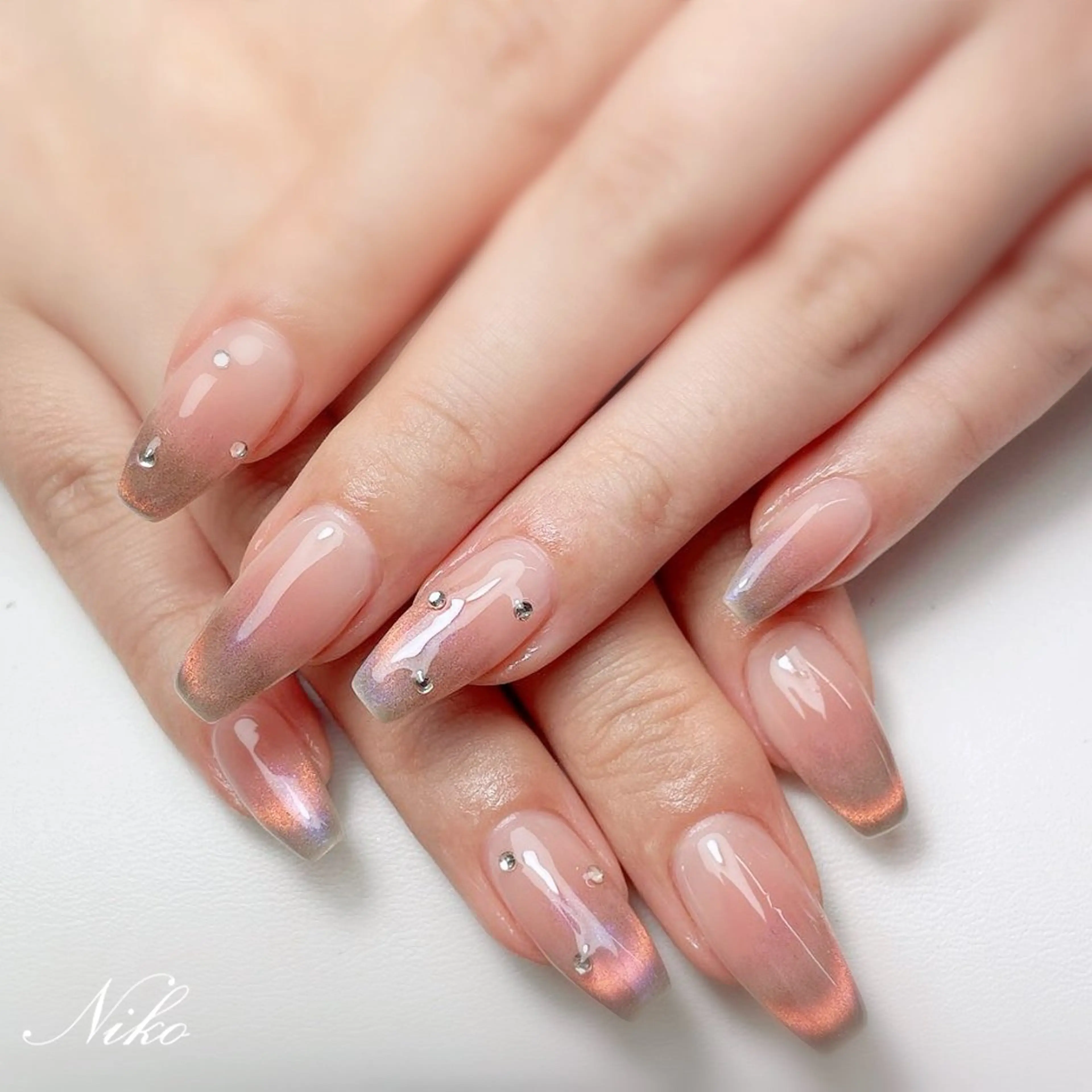 ネイル チークネイル 長さ出し フラッシュネイル フットネイル フレンチネイル Niko nailサロンのネイルデザイン