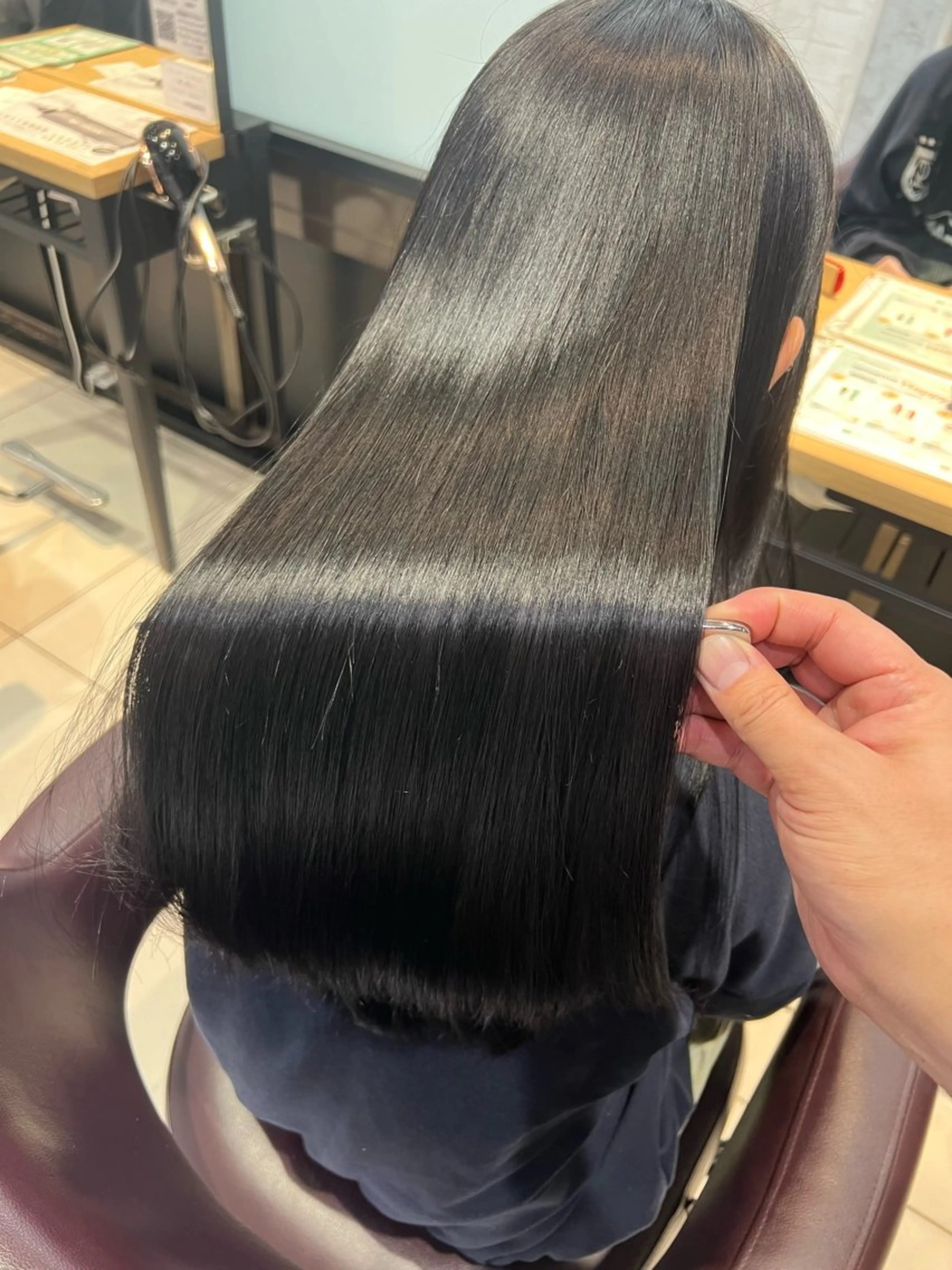 ロング カット ヘアカラー トリートメント 縮毛矯正✨️レイヤー クボタリョウのヘアスタイル