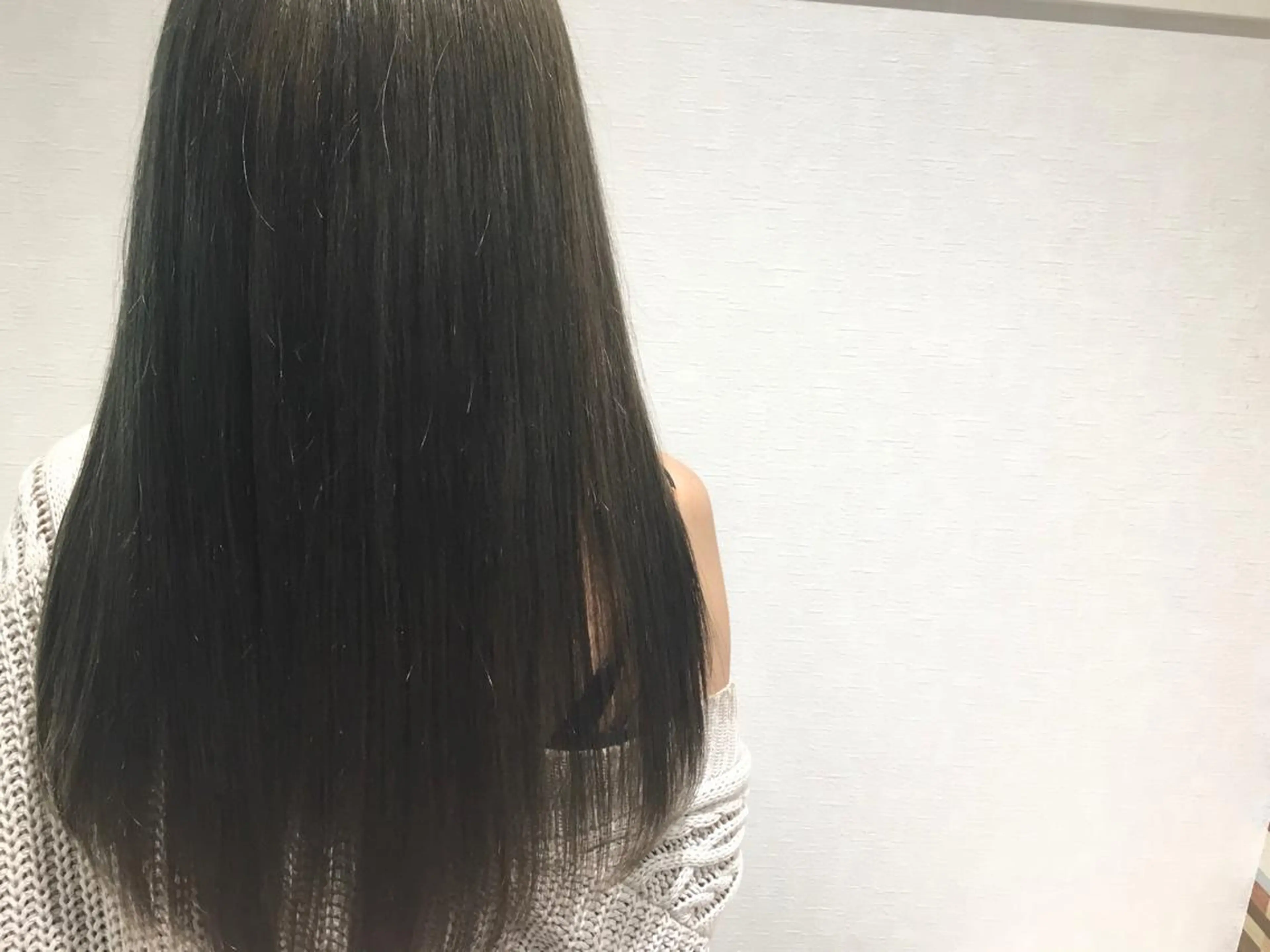 ロング カラー ブリーチ グレージュ 髪質改善&Spa fee by carrefour 大橋店[フィー・バイ・カルフール大橋]所属・stylist Yukieのヘアスタイル