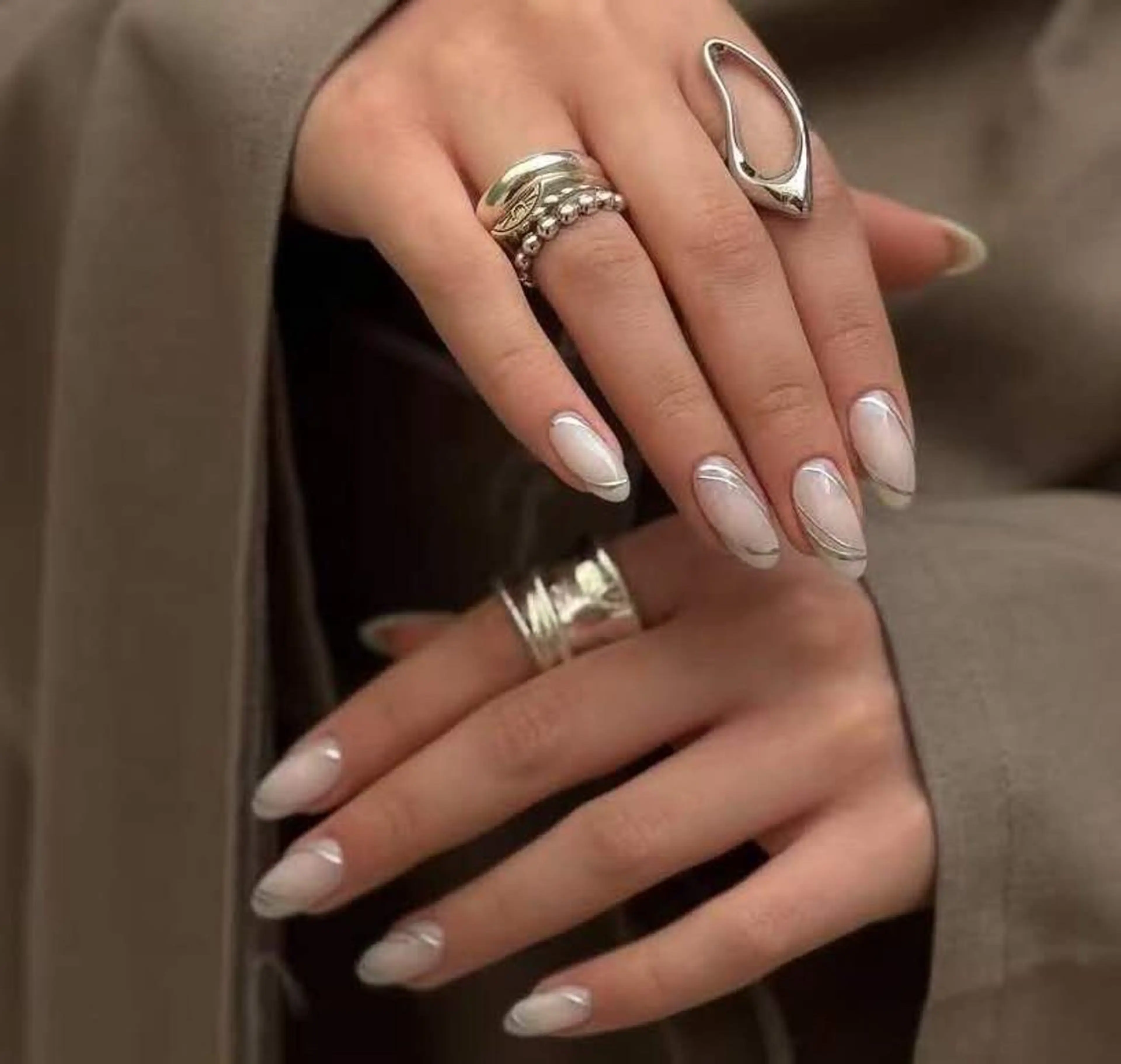 ネイル オーロラネイル フラワーネイル フットネイル フレンチネイル ジェルネイル ハンドネイル BabyYouMi ねねのネイルデザイン