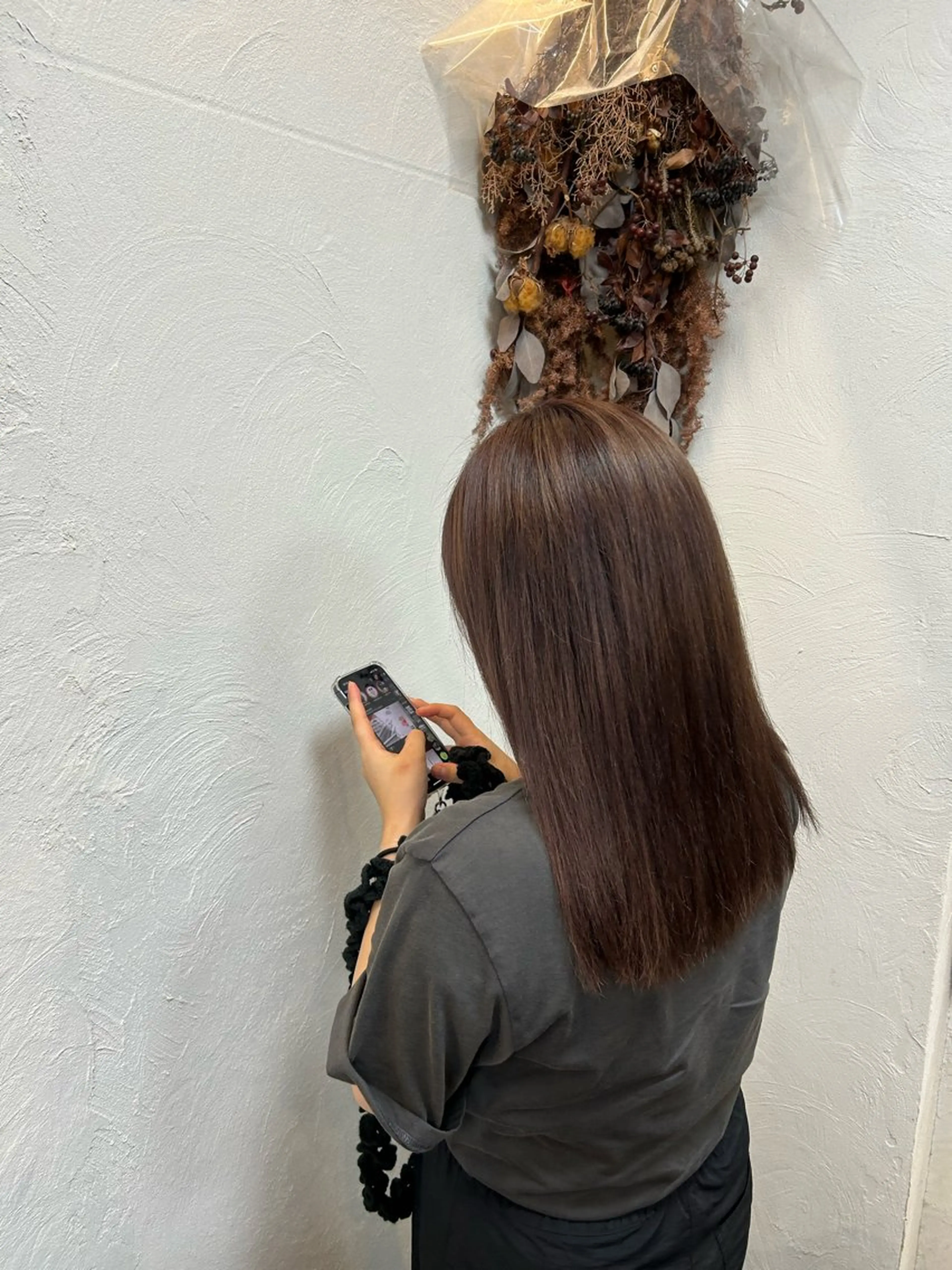 セミロング カラー ブラウンカラー パープルカラー パープルブラウン chacha blanc元山のヘアスタイル