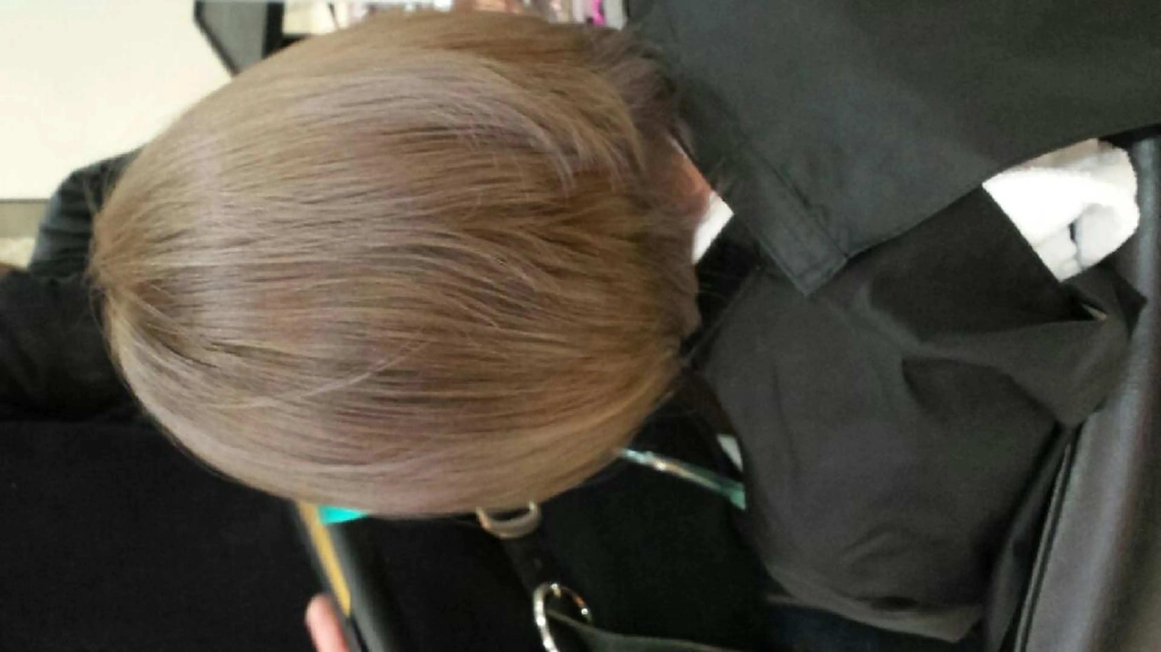 カラー ブリーチ 大久保 隆蔵のヘアスタイル