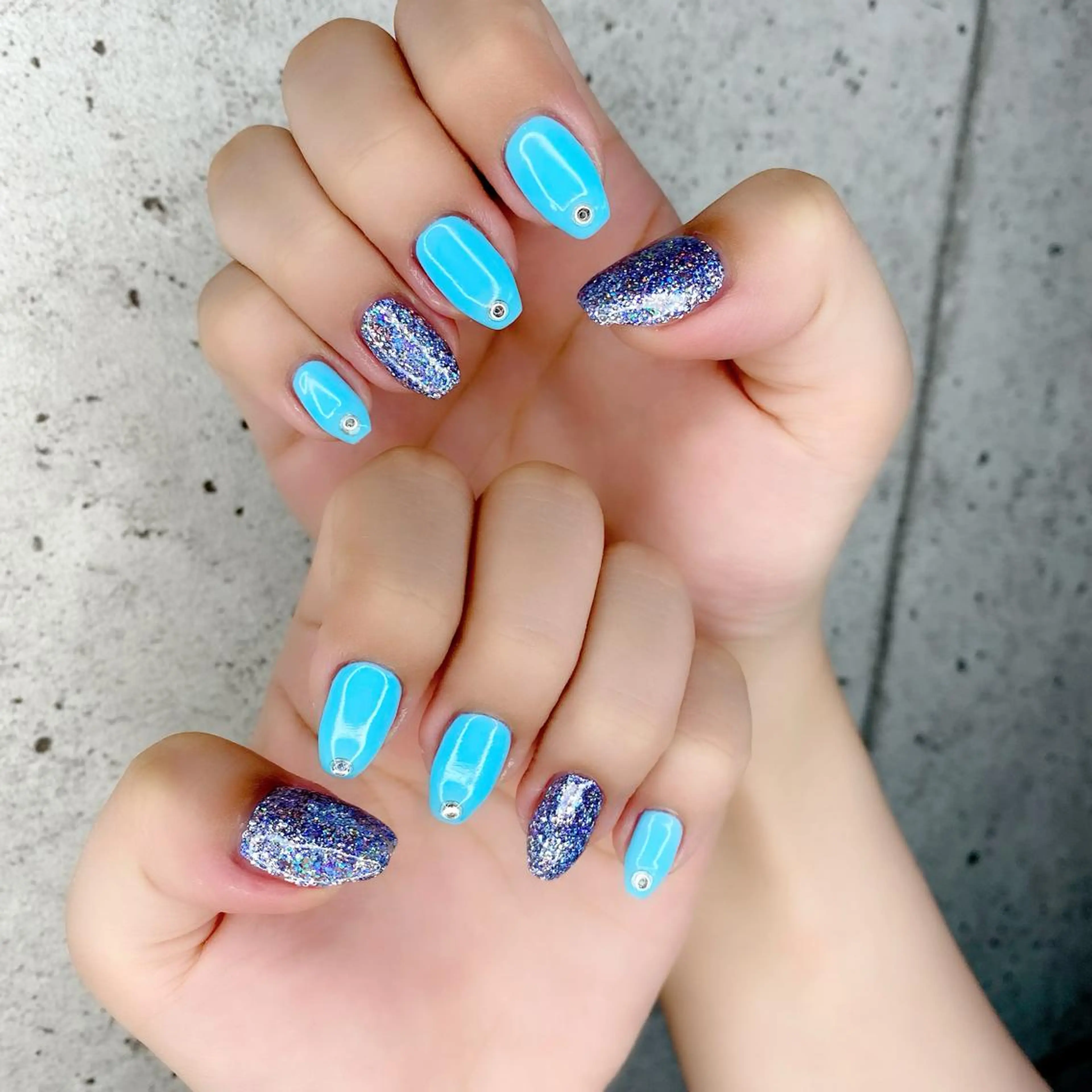 ミディアム カラー パーマ ヘアアレンジ メンズ キッズ ネイル マツエク・マツパ ブルーカラー ブルー 夏ネイル ハンドネイル Salon Ｋのネイルデザイン