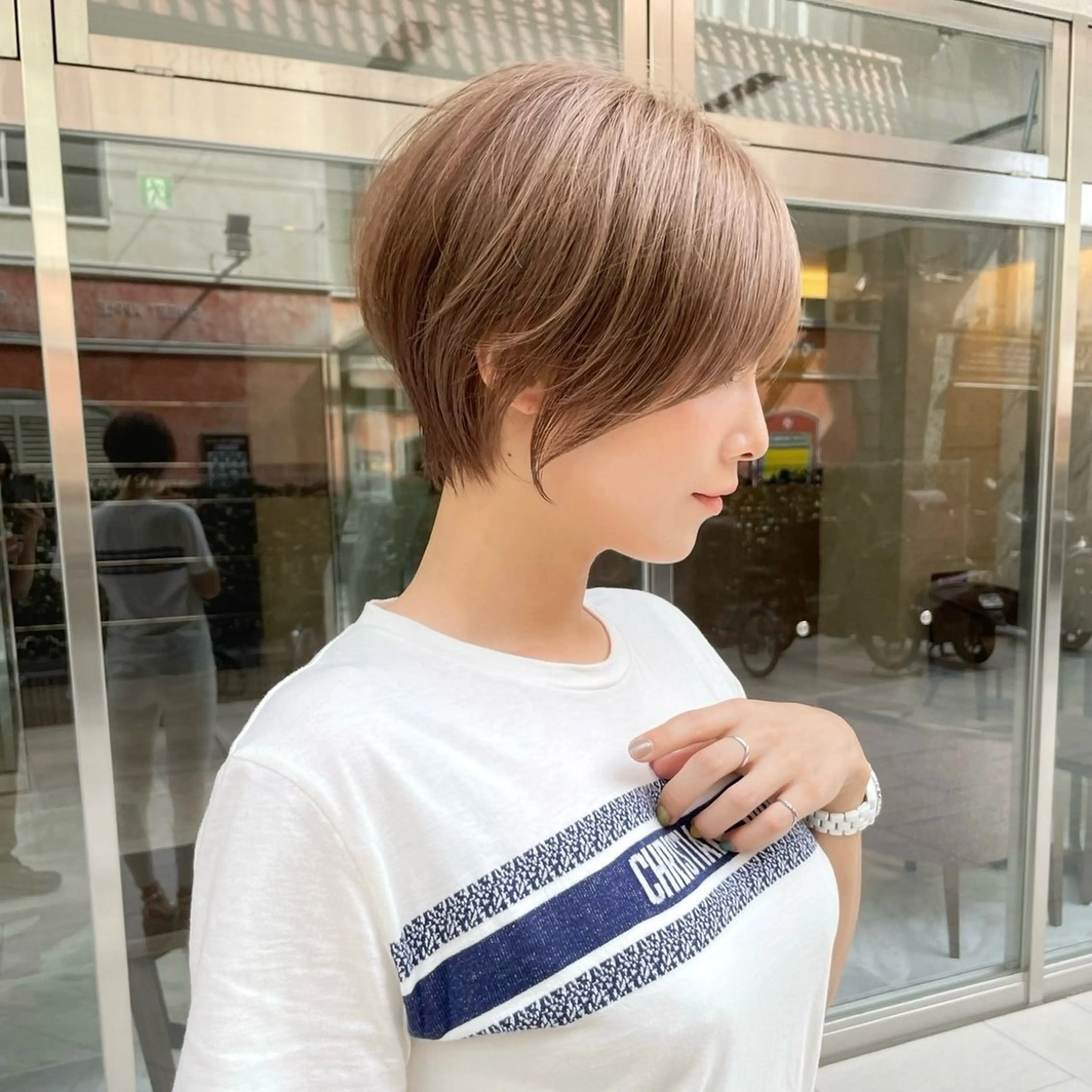 ショート ウルフとハイトーン みっちー✂️のヘアスタイル