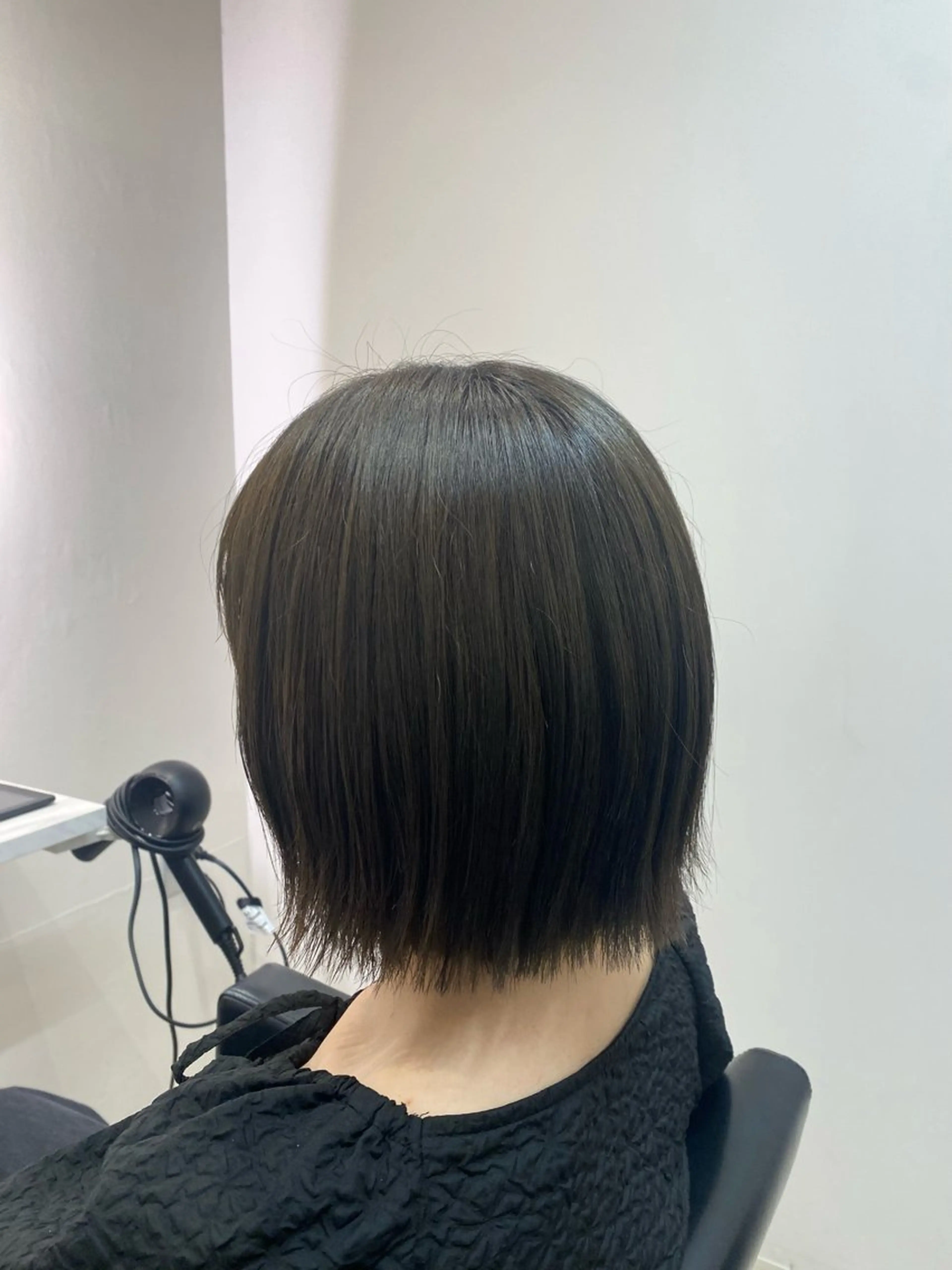 ショート カラー ベージュカラー オリーブベージュ 韓国🇰🇷艶髪 ケアカラーSHURIのヘアスタイル