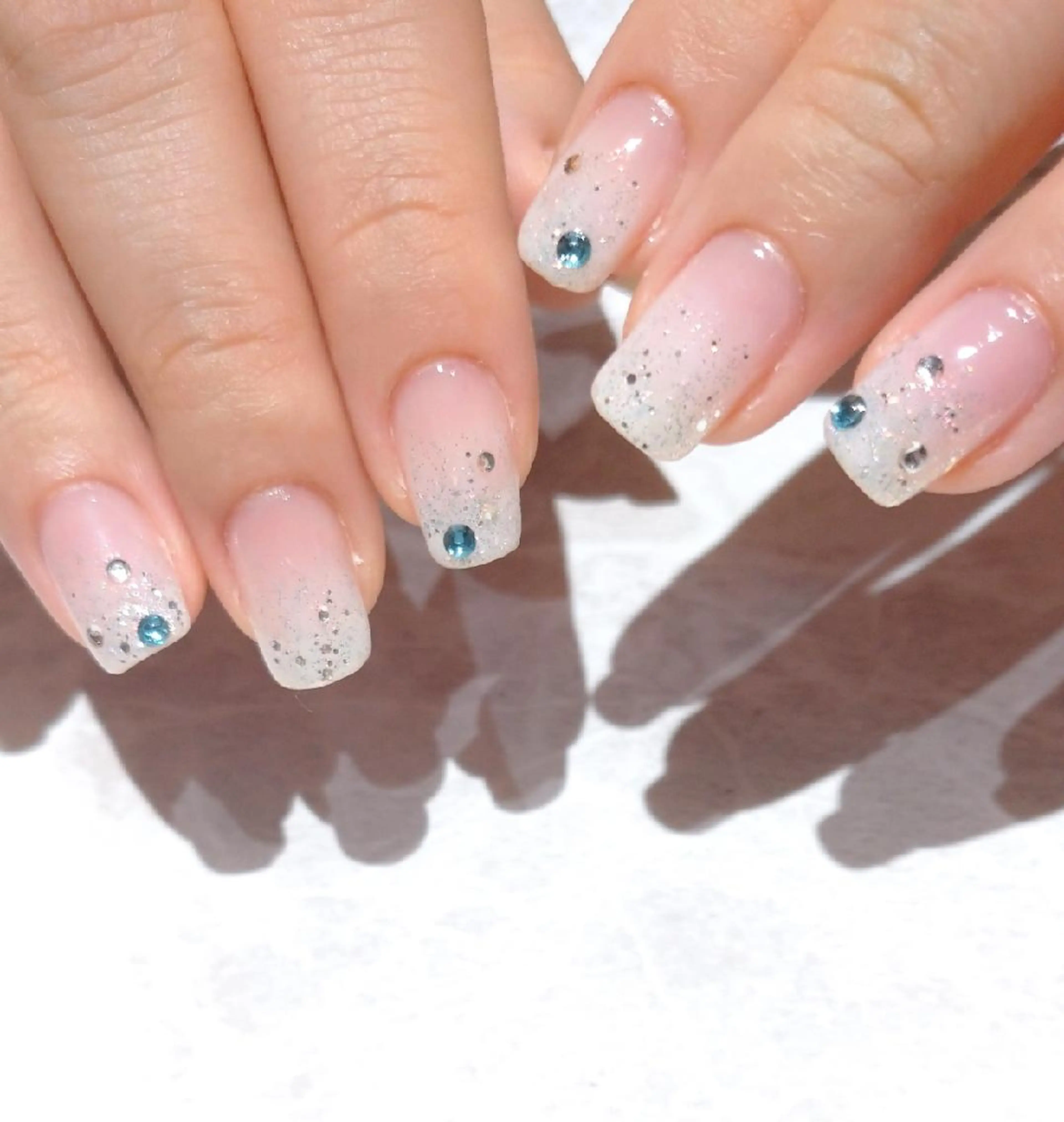 ネイル ラメ(グリッター) ハンドネイル 會田 瑠衣のネイルデザイン