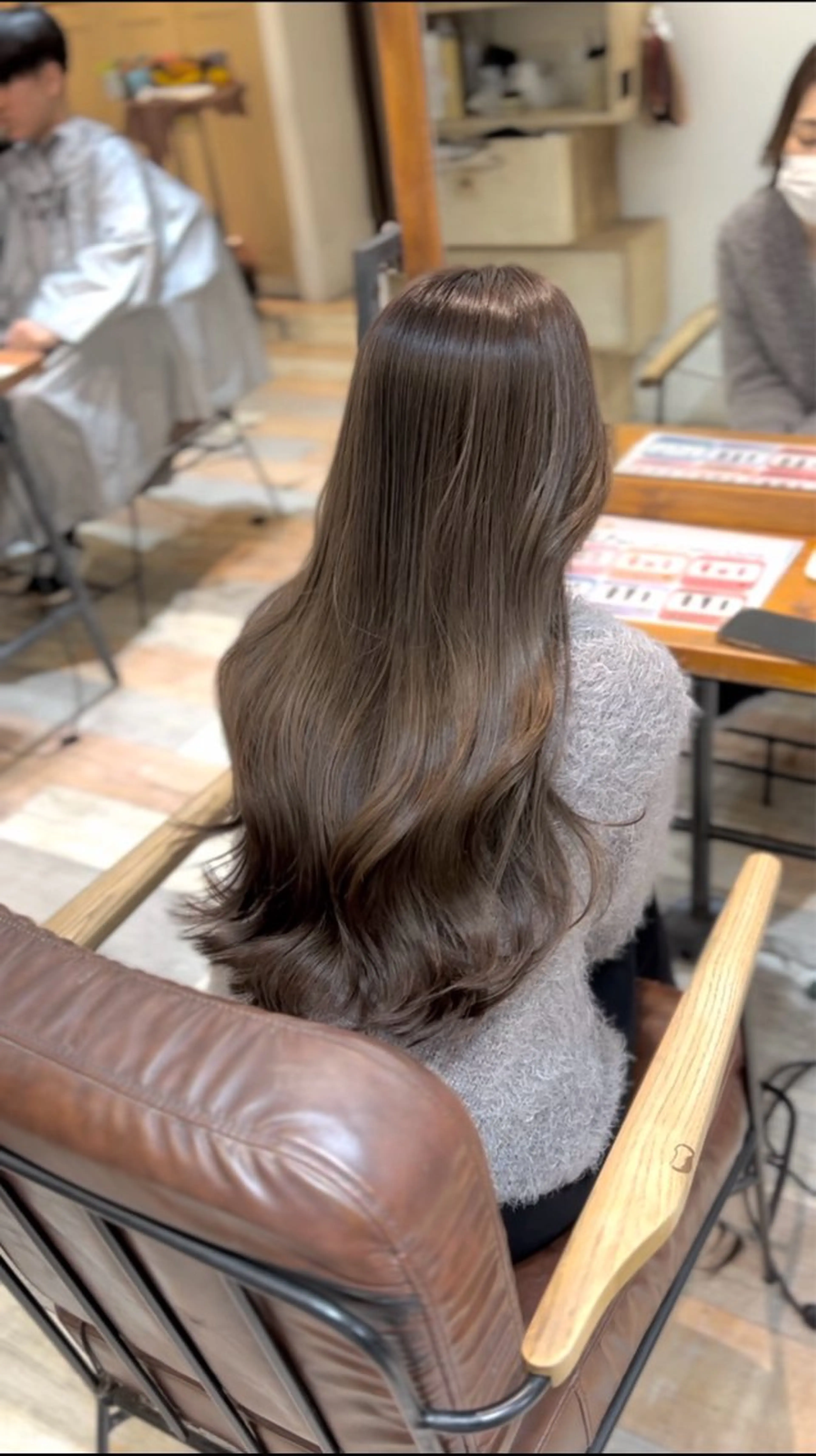 ロング カラー シールエクステ ブリーチ 透明感カラー ダブルカラー ブリーチなしカラー カット ヘアカラー トリートメント 韓国風・ブリーチなし ・あり後藤　一斗店長のヘアスタイル