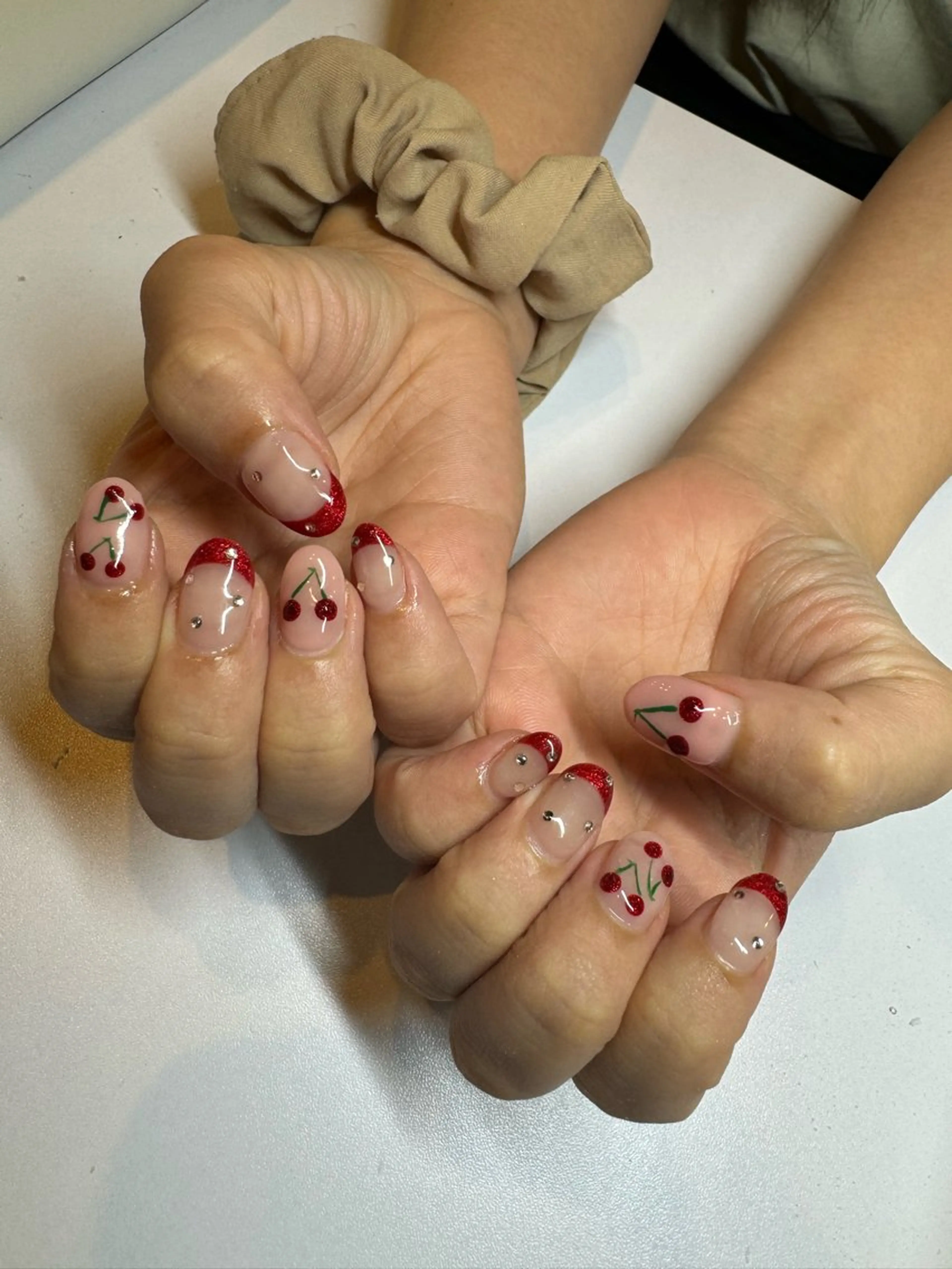 ネイル ハンドネイル 濱岡 咲のネイルデザイン