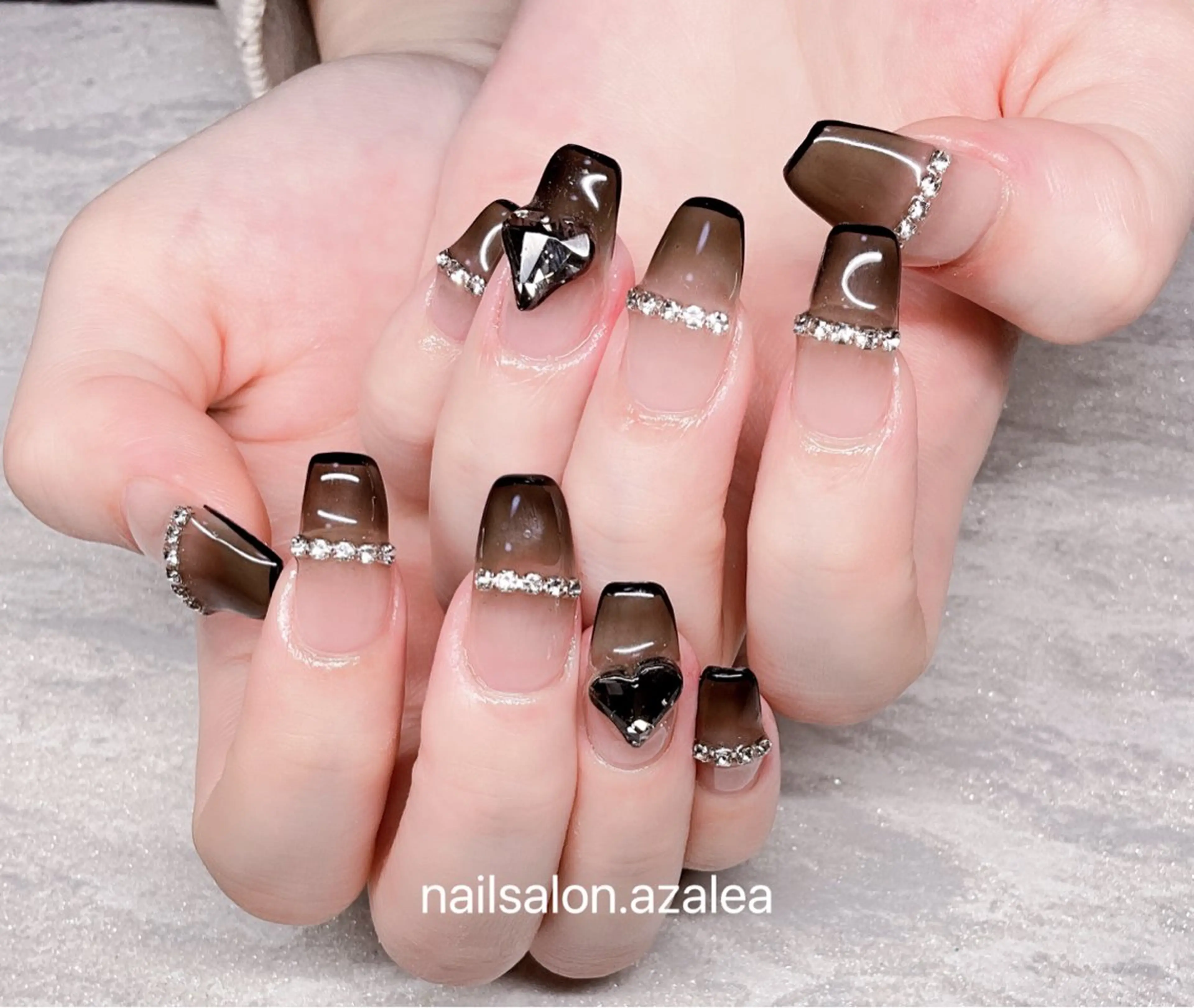 ネイル ハンドネイル R inのネイルデザイン