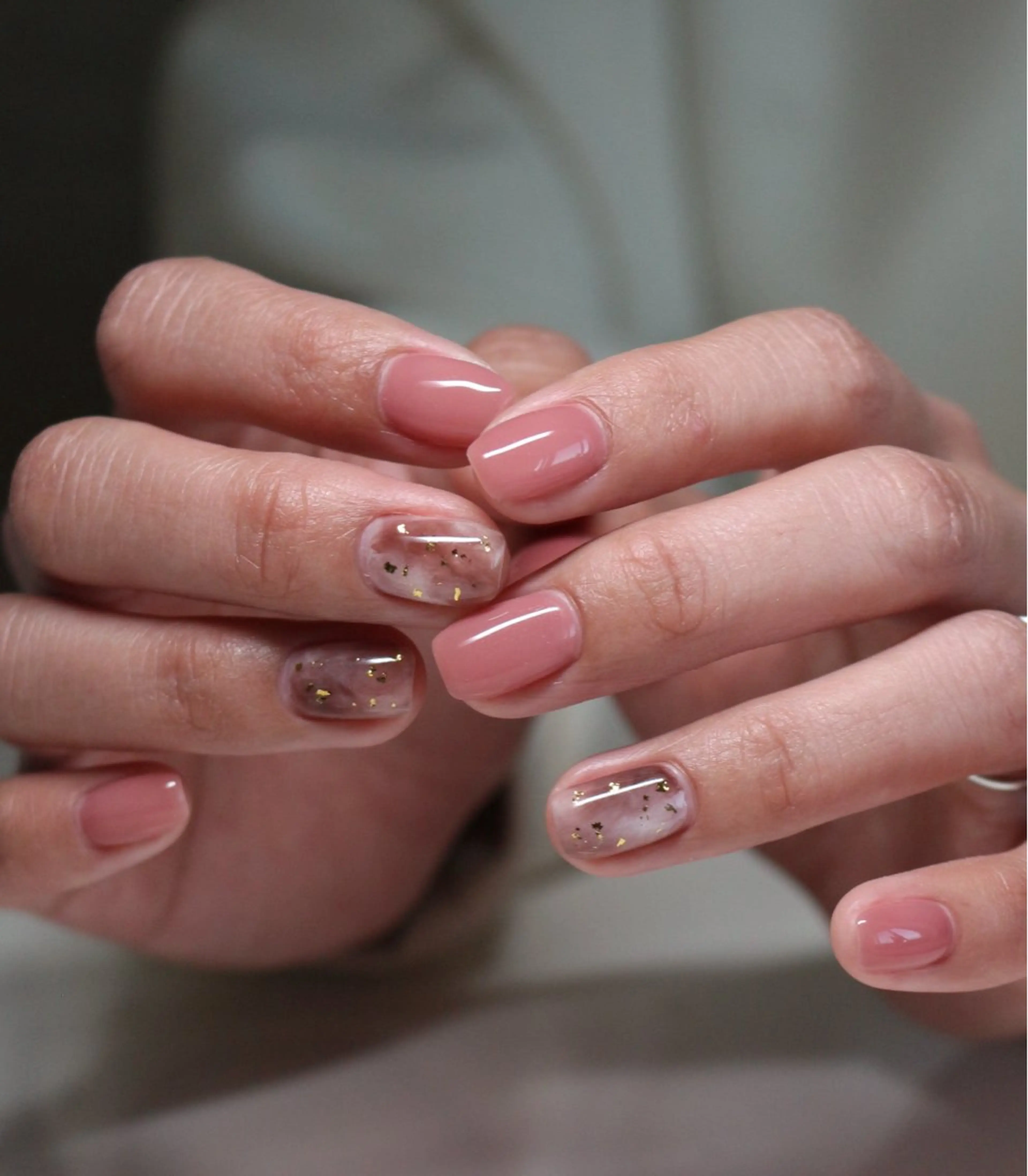 ネイル ブラウン 氷ネイル・うるうるネイル 大理石ネイル(マーブル) ピンク シンプルネイル ハンドネイル Baku Nailsのネイルデザイン