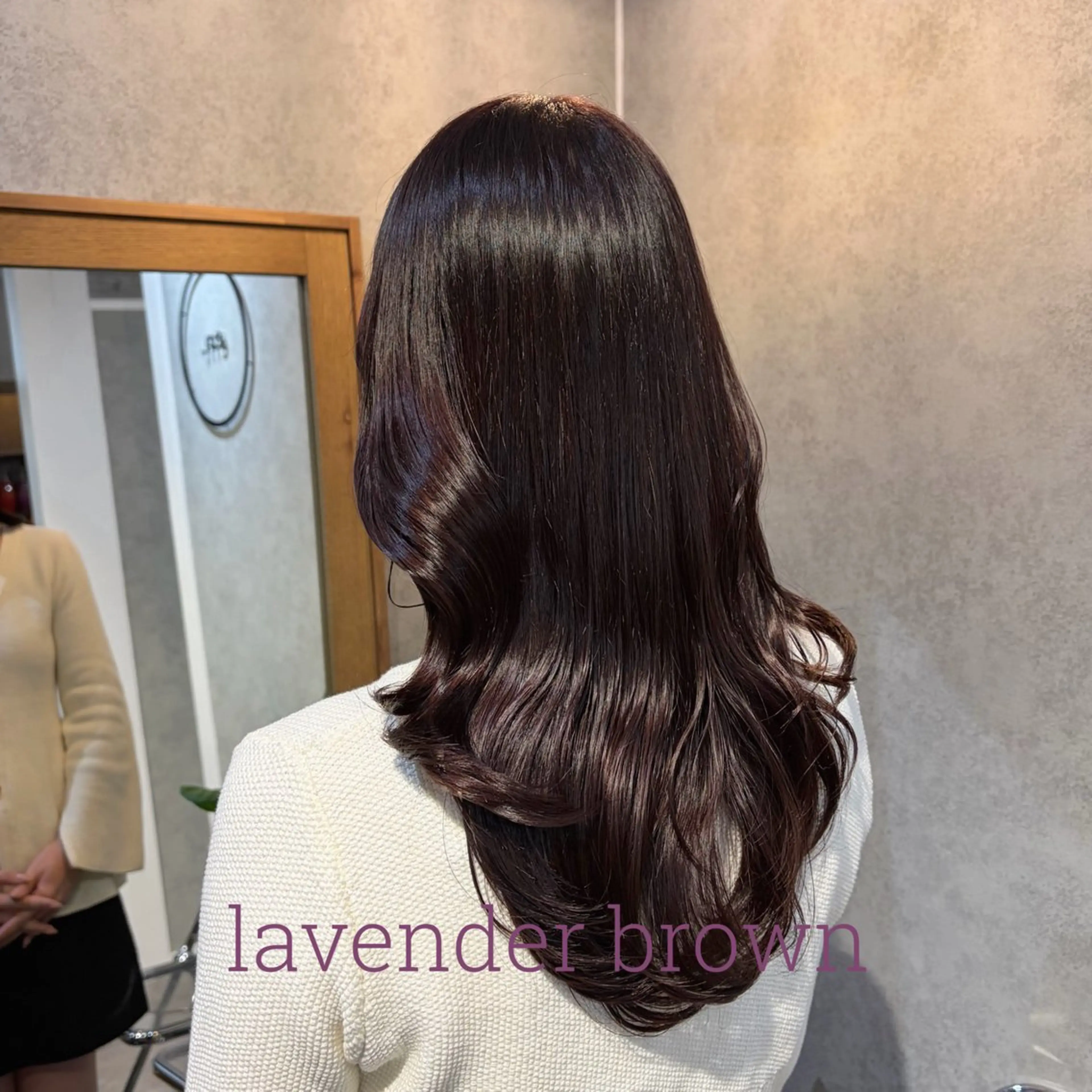 セミロング カラー ベージュカラー ブラウンカラー ラベンダーカラー ラベンダーベージュ ラベンダーブラウン ボブ/プツッとボブ/ 暖色カラー/モエのヘアスタイル
