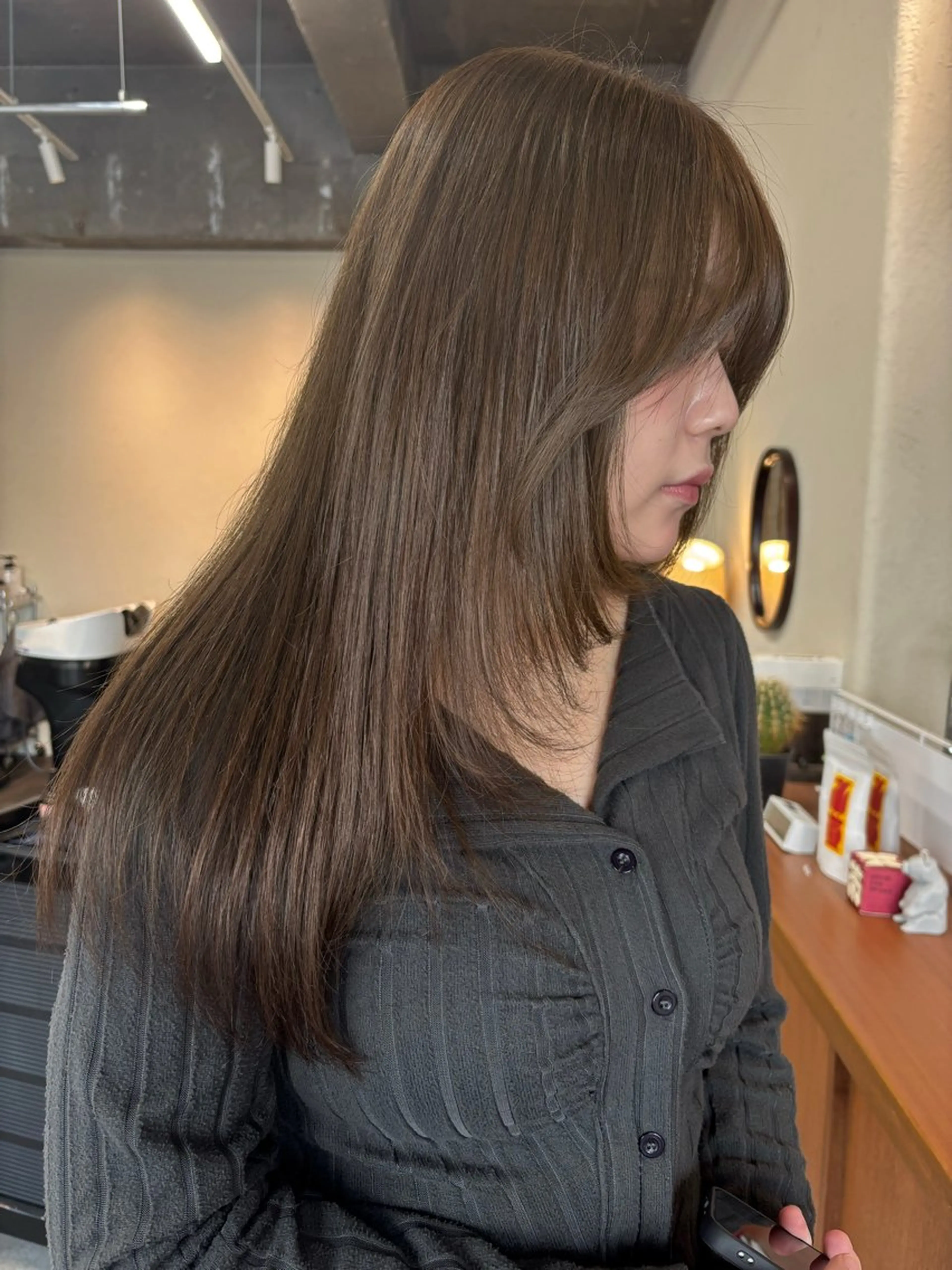 セミロング カラー ブリーチ グレージュ ブリーチなしカラー ヘアカラー 永田 愛莉のヘアスタイル