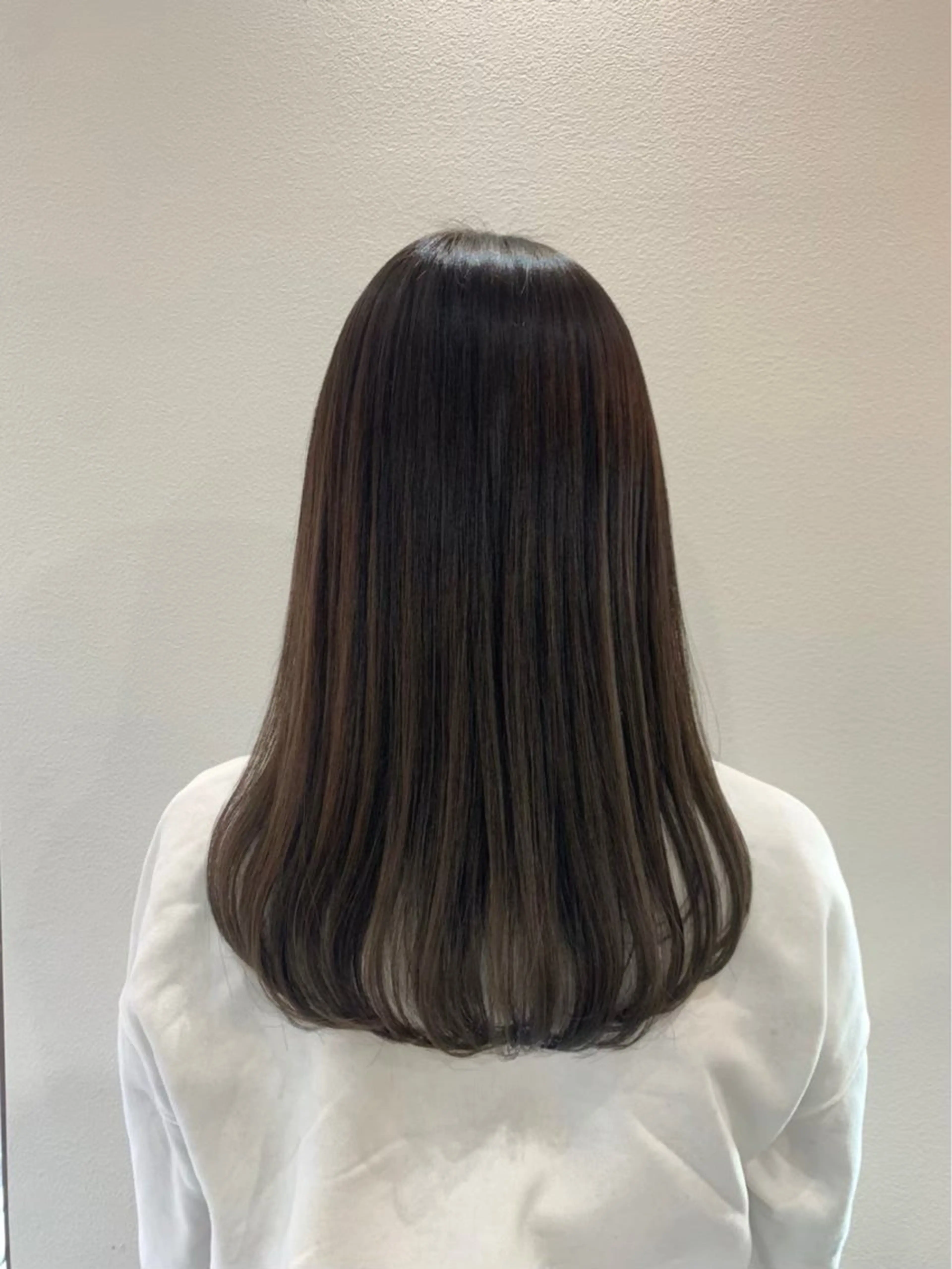 【🫧脱白髪染め🫧】カット+イノアカラー+リペアTR+ marbb(マイクロバブル)の写真