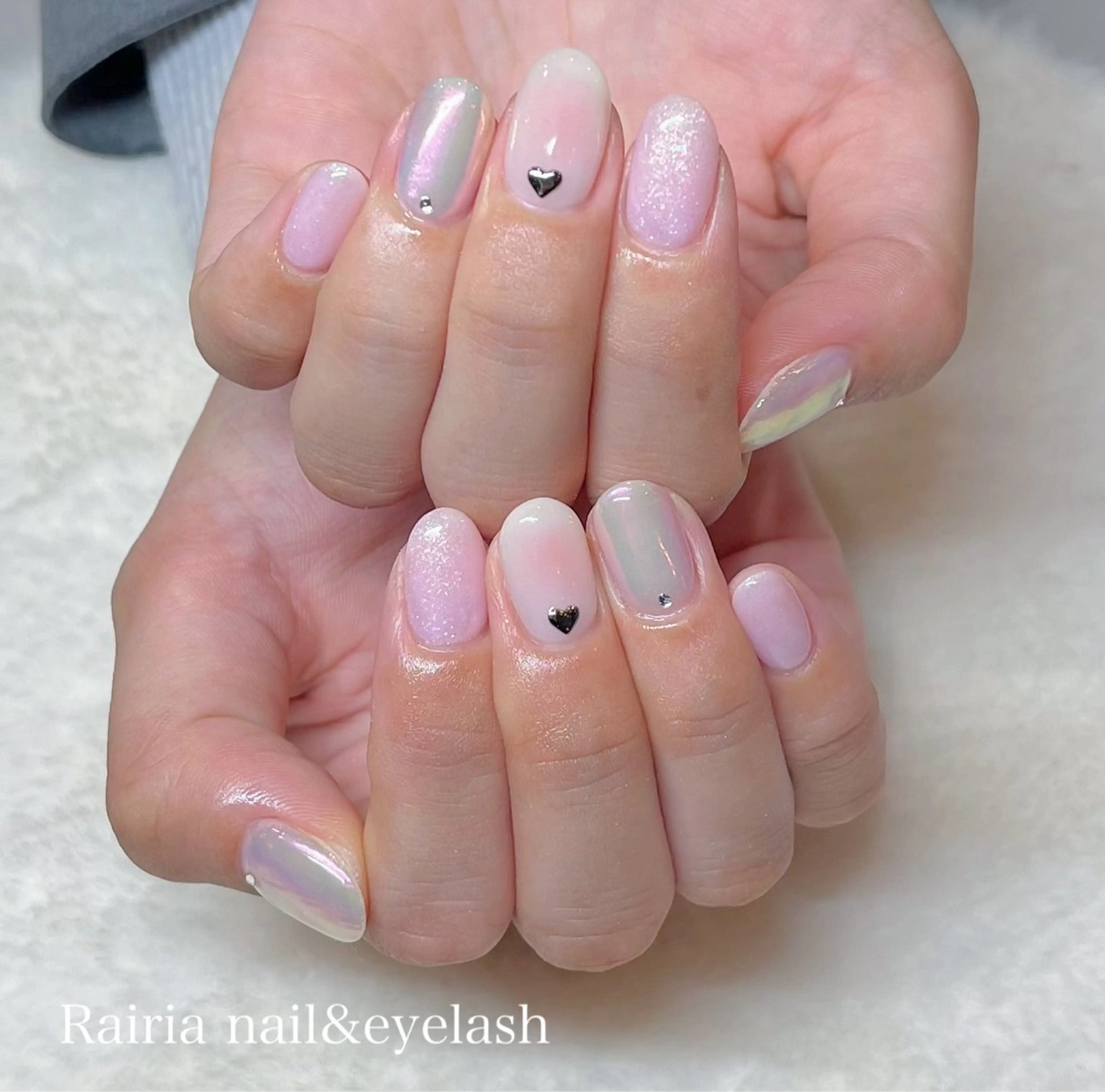 ネイル Rairia   nail所属・屋敷 理奈のネイルデザイン