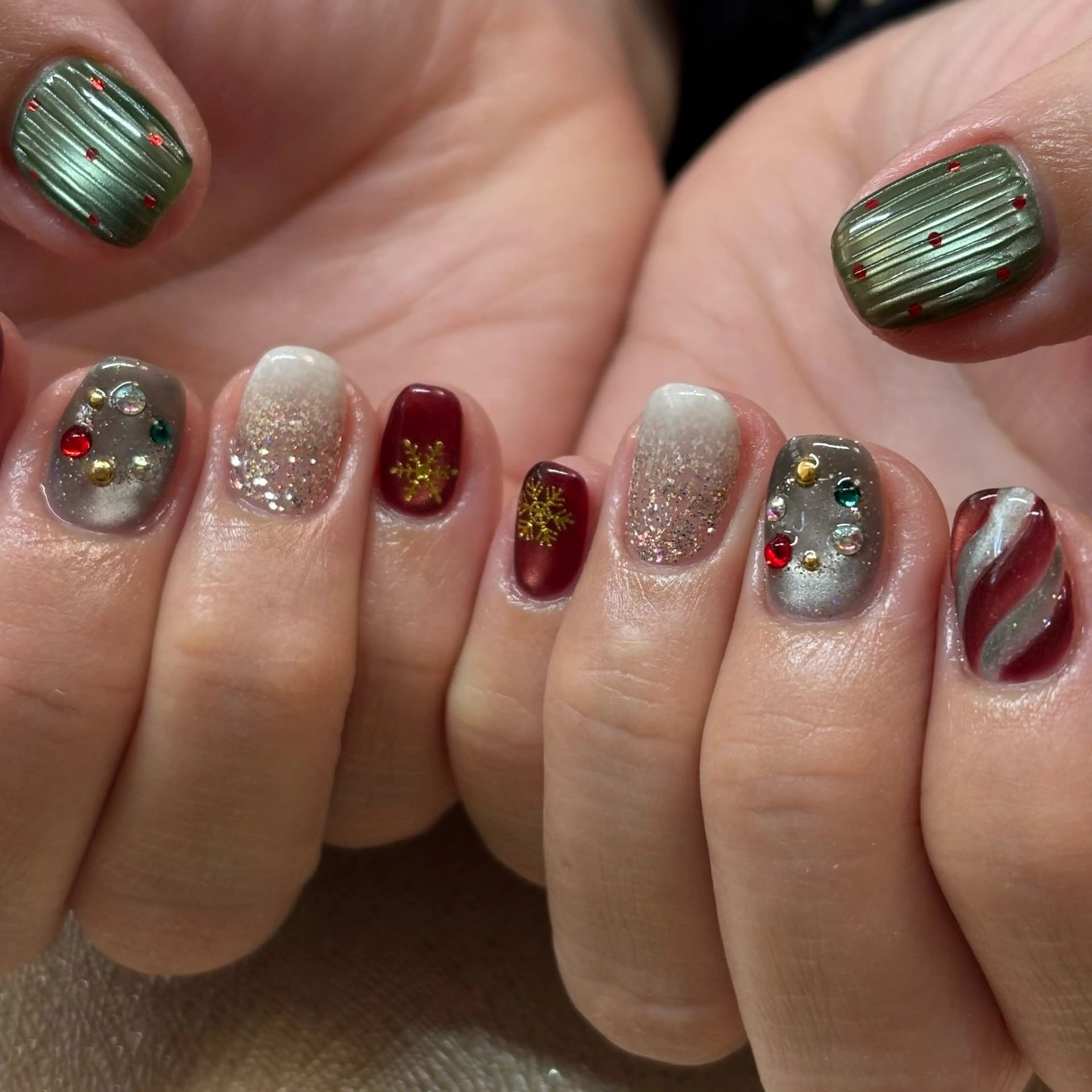 ネイル MiRanda Nail所属・MiRanda 保坂 舞のネイルデザイン