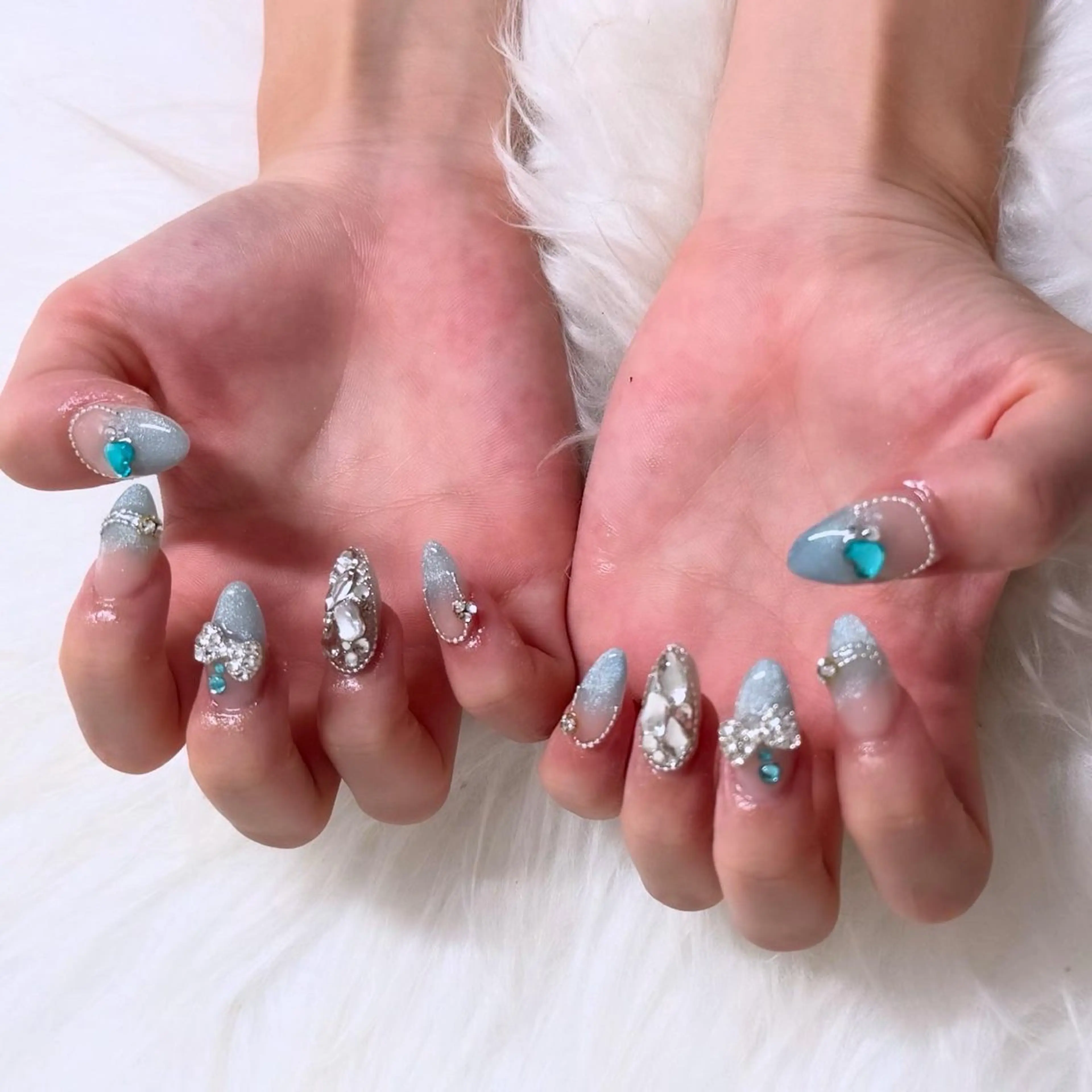 ロング ハンドネイル mao .のネイルデザイン