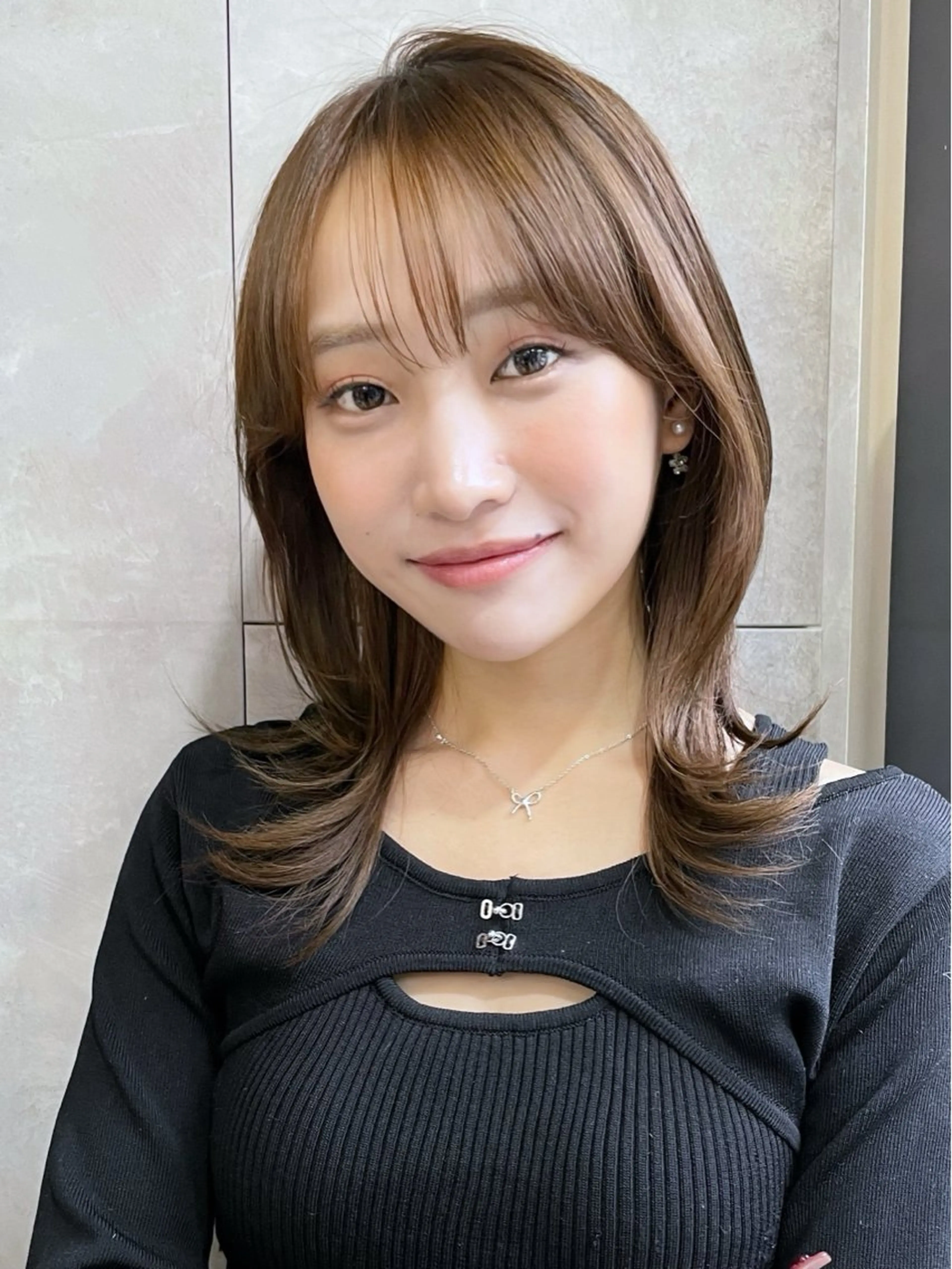 ミディアム ミディアムレイヤー レイヤーカット ボブ/デザインカラー /表参道/新井美有紀のヘアスタイル