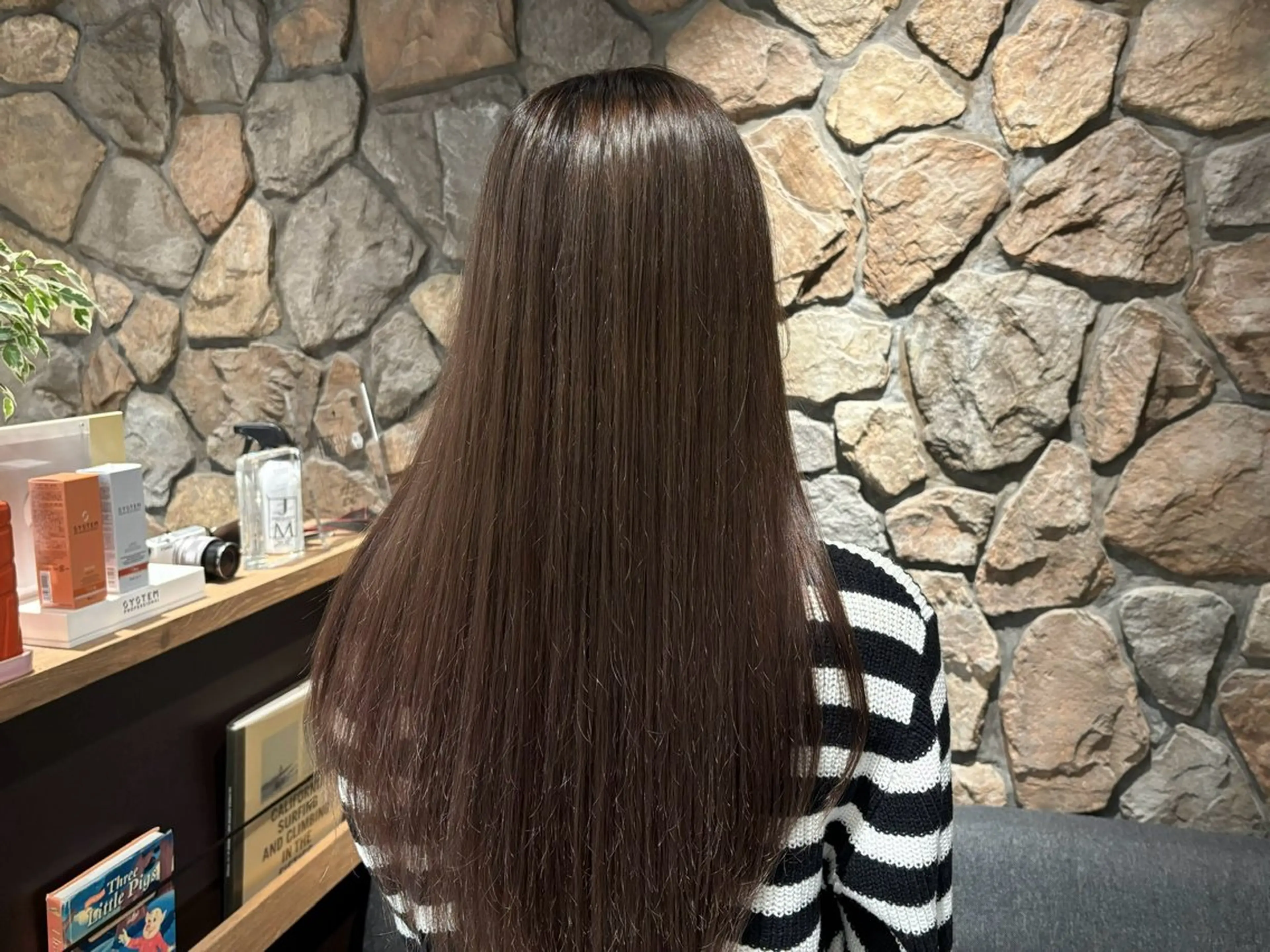 ロング 小玉 唯依のヘアスタイル