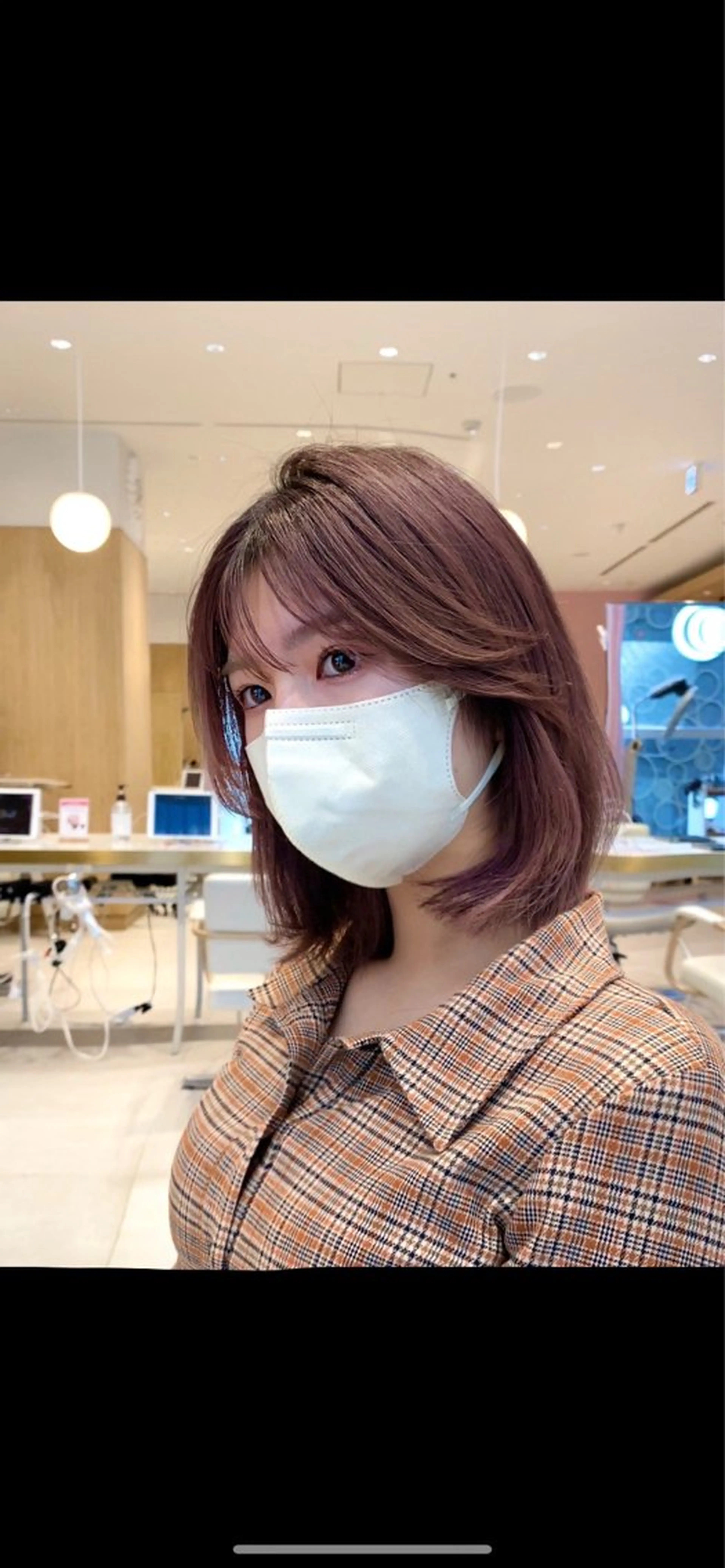 ミディアム カラー パーマ ヘアアレンジ 切りっぱなしボブ ベージュカラー ブリーチ ブラウンカラー ブリーチなしカラー カット ヘアカラー トリートメント ヘアセット 小野寺瑞希 /最小顔カットのヘアスタイル