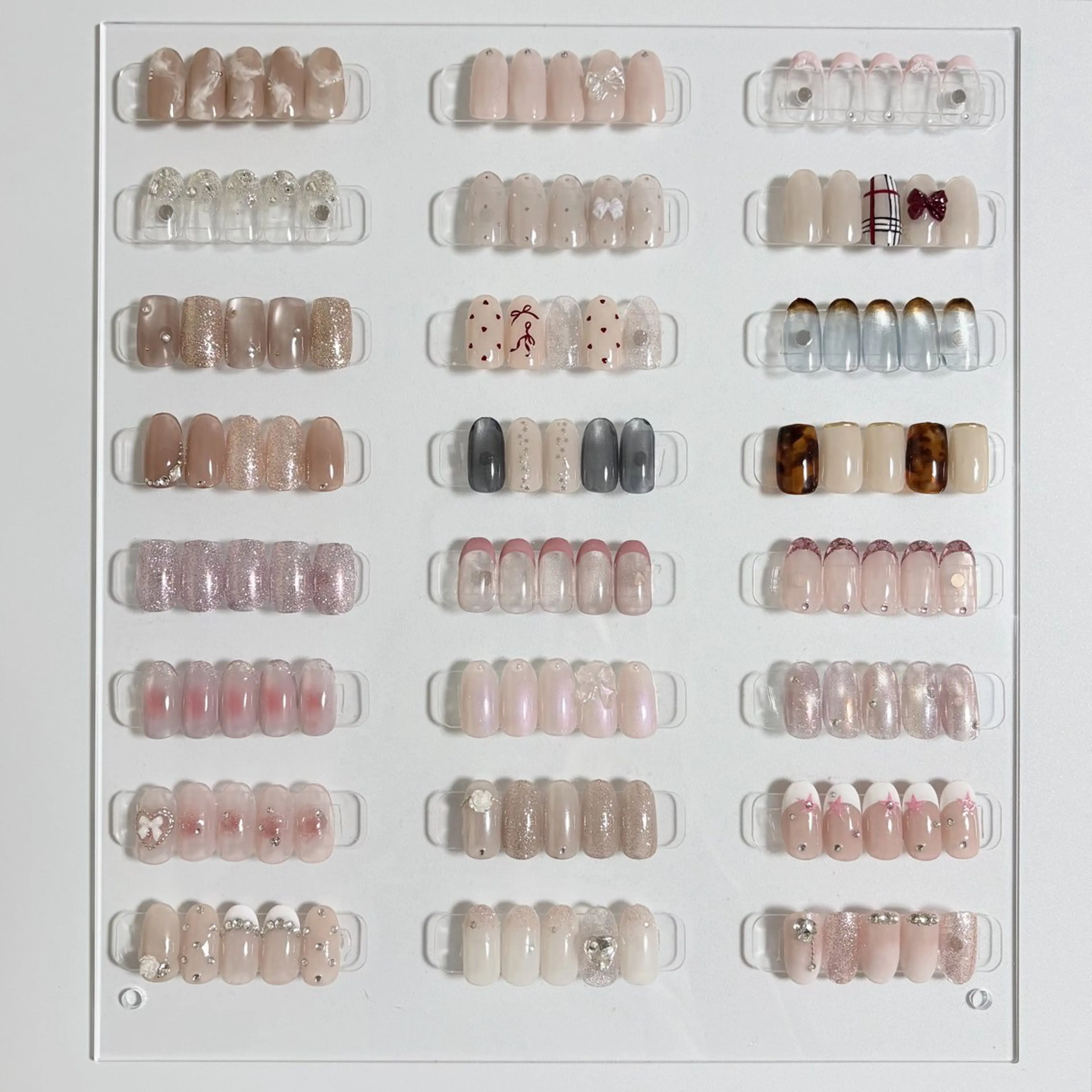 ネイル ハンドネイル Gemini Misakoのネイルデザイン