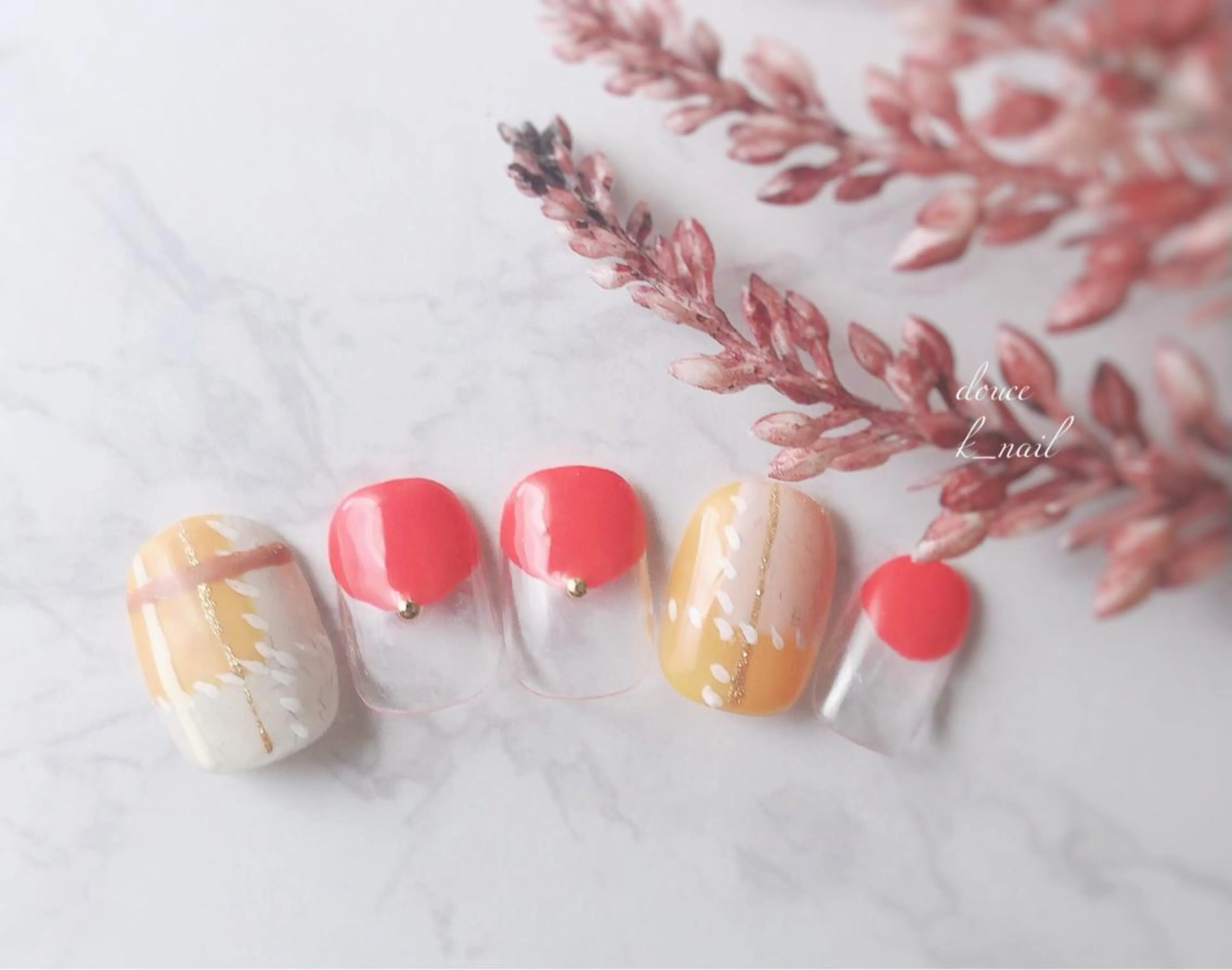 ショート douceknail所属・本厚木南口 徒歩3分のネイルデザイン